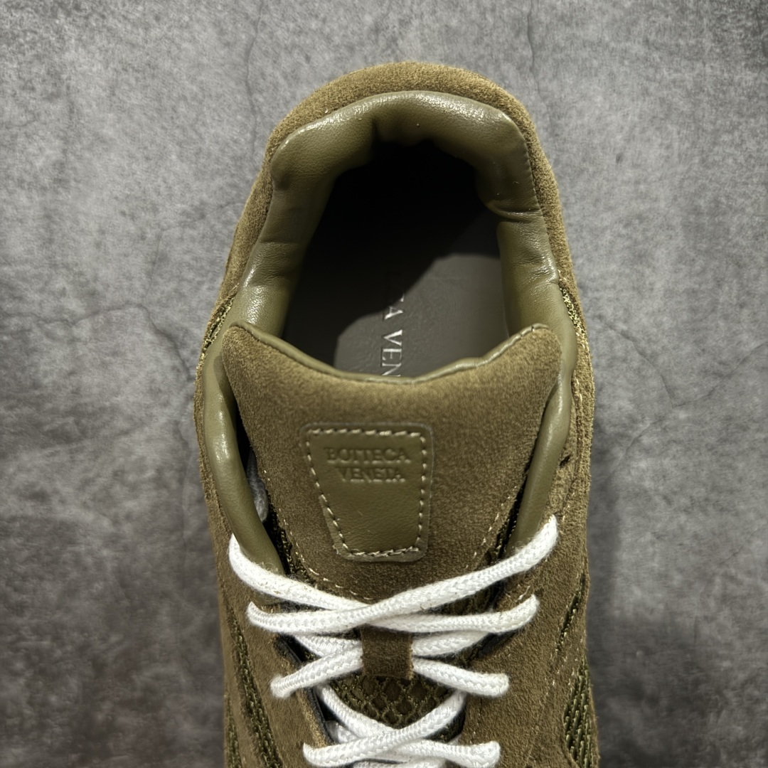 图片[8]-【纯原S版】BOTTEGA VENETA Orbit Runner BV葆蝶家时尚休闲王一博同款老爹鞋运动鞋 原版开发 一比一打造 相似度百分之99以上 市场一梯队级别品质 区别市场任何标文顶级品质版本 采用轻质科技网布面料 搭配几何图案设计橡胶外底 王炸系列 高版本 认准套包工艺 实际增高很多哦 还是一样显腿细非常nice 耐玩耐造 对标对版 套包鞋工艺 认准高版本 大底选用拼色TPU大底 配置原版包装 尺码：36 37 38 39 40 41 42 43 44 45 46 47-选品中心
