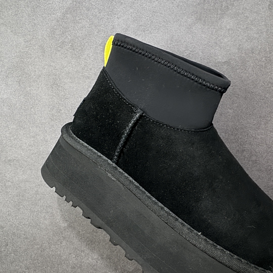 图片[6]-【SP顶级版】UGG ULTRA MINI 秋冬羊毛一体雪地靴 W/1168170 原代工厂隆丰A级真羊毛皮一体完全遵循正平正品，精选A级羊皮毛一体材质，内里毛绒如云朵般包裹双脚，白带恒温属性一寒锁温抗冻，股季透气排湿，让双脚时刻处于干爽舒适的状态，轻量化设计搭配柔韧鞋底，每一步都似踩在软垫上，再加上贴合足型的弧度与足跟支撑，无论是居家休憩,外出通勤还是日常跑腿，全天行走也无负担。 从经典高筒靴到简约拖鞋，从基础中性色到潮流设计，既能与牛仔裤、卫衣打造随性日常，也能搭配裙子、男女同款更能轻松适配情侣穿搭。 优质羊皮毛天生耐磨损，搭配扎实工艺与防水科技加持，能抵御日常磨损与雨雪侵袭。一双穿数年仍能保持柔软质感💪🏻 尺码：39-45-选品中心