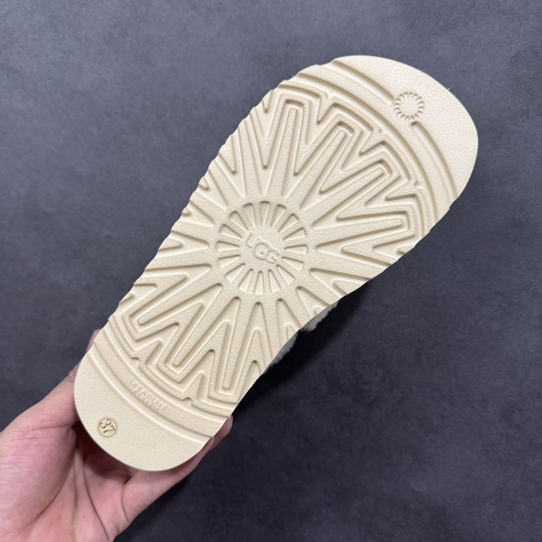 图片[9]-【代购版】UGG秋冬最新款OB938系列法式羊毛刺绣毛毛拖雪地靴 采用隆丰A级澳洲进口羊皮毛一体 品牌代工厂生产线 完全遵循ZP工艺流程 代工厂原厂版师 秉承无原鞋不开发 注重每一处细节 市面最正确版 发泡大底：轻便/耐用/柔韧 Sise：35 36 37 38 39 40-选品中心
