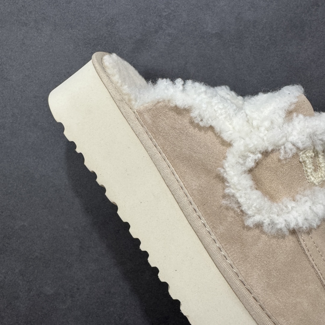 图片[6]-【代购版】UGG秋冬最新款OB938系列法式羊毛刺绣毛毛拖雪地靴 采用隆丰A级澳洲进口羊皮毛一体 品牌代工厂生产线 完全遵循ZP工艺流程 代工厂原厂版师 秉承无原鞋不开发 注重每一处细节 市面最正确版 发泡大底：轻便/耐用/柔韧 Sise：35 36 37 38 39 40-选品中心