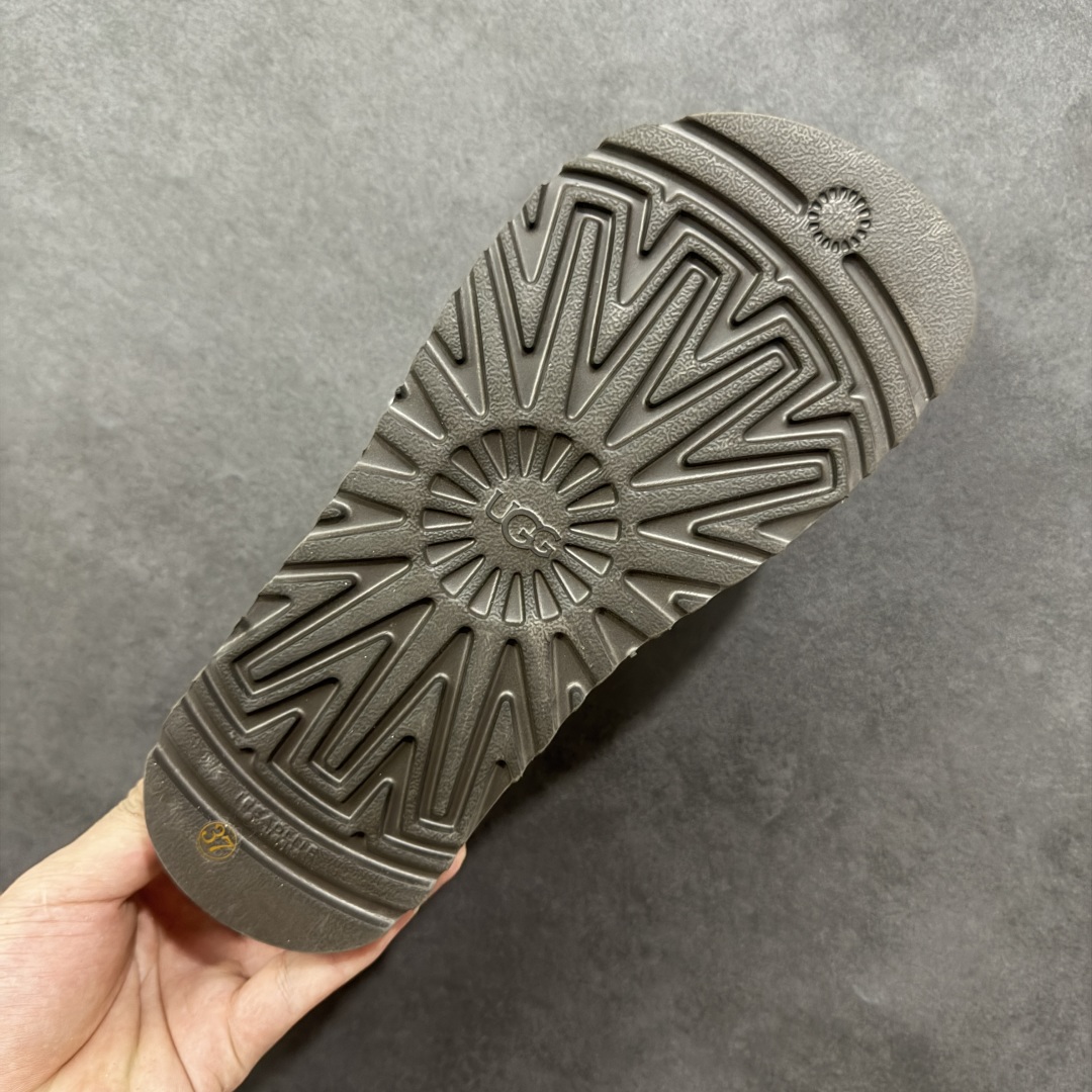 图片[9]-【代购版】UGG秋冬最新款OB938系列法式羊毛刺绣毛毛拖雪地靴 采用隆丰A级澳洲进口羊皮毛一体 品牌代工厂生产线 完全遵循ZP工艺流程 代工厂原厂版师 秉承无原鞋不开发 注重每一处细节 市面最正确版 发泡大底：轻便/耐用/柔韧 Sise：35 36 37 38 39 40-选品中心