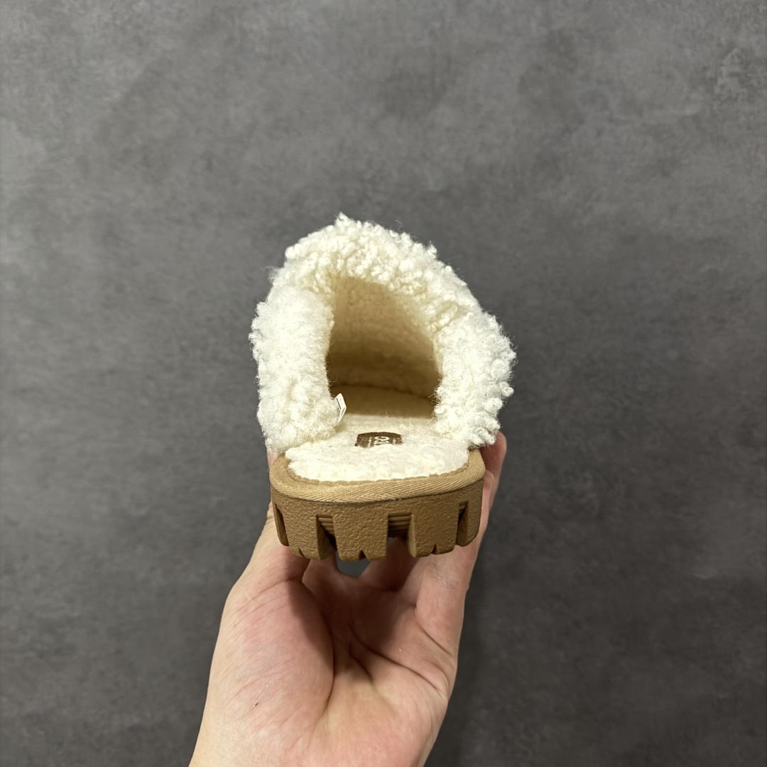 图片[4]-【代购版】UGG秋冬最新款OB938系列法式羊毛刺绣毛毛拖雪地靴 采用隆丰A级澳洲进口羊皮毛一体 品牌代工厂生产线 完全遵循ZP工艺流程 代工厂原厂版师 秉承无原鞋不开发 注重每一处细节 市面最正确版 发泡大底：轻便/耐用/柔韧 Sise：35 36 37 38 39 40-选品中心