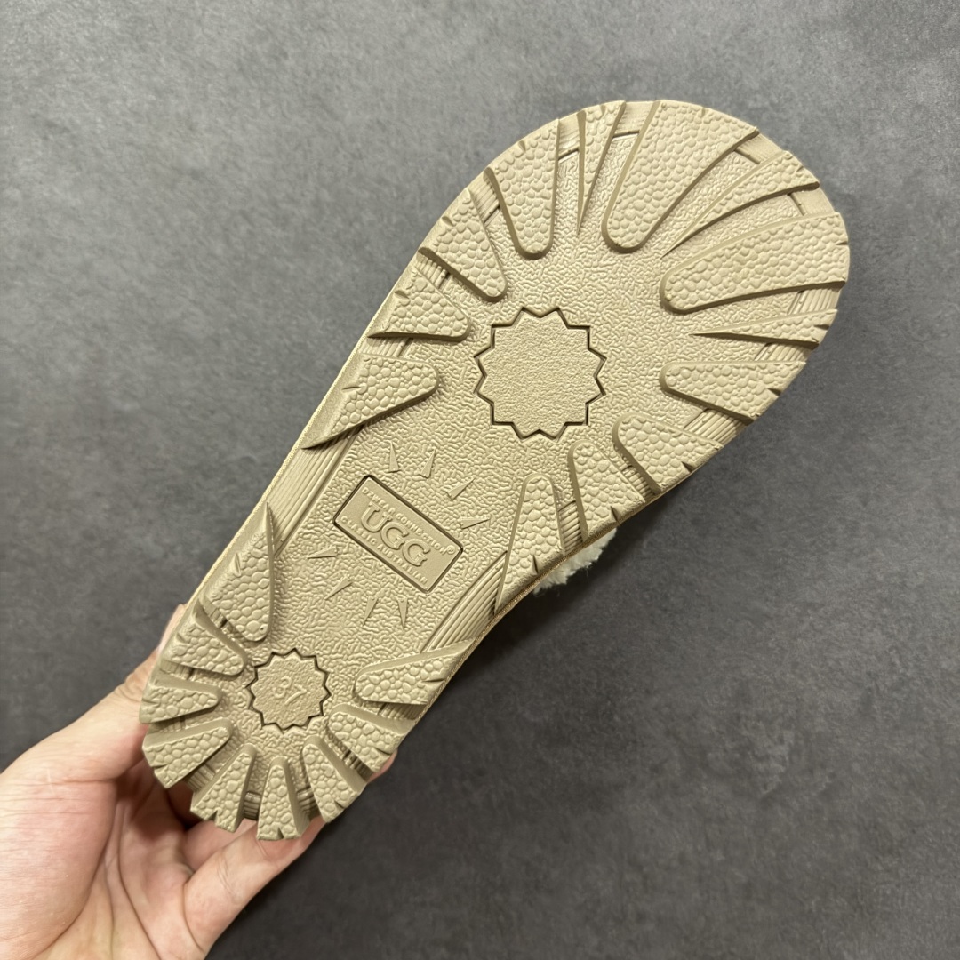 图片[9]-【代购版】UGG秋冬最新款OB938系列法式羊毛刺绣毛毛拖雪地靴 采用隆丰A级澳洲进口羊皮毛一体 品牌代工厂生产线 完全遵循ZP工艺流程 代工厂原厂版师 秉承无原鞋不开发 注重每一处细节 市面最正确版 发泡大底：轻便/耐用/柔韧 Sise：35 36 37 38 39 40-选品中心