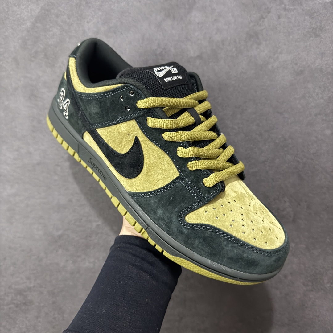 图片[3]-【YC纯原】Supreme x Nike Dunk SB Low Pro OG Sup x 耐克 SB 低帮 联名黄黑 鞋身整体以黄色作为主色调，搭配黑色框架覆盖层，使鞋款十分百搭，鞋舌绣标上以Nike Swoosh Logo呈现，鞋身两侧的Swoosh Logo采用黑色点缀，后跟饰片采辅以黑色麂皮妆点，鞋舌是网眼布材料，增强了透气性，整体十分百搭；后跟Nike字样以白色刺绣妆点，后跟雕刻Supreme创办年份94数字，而\”Nike SB x Supreme\”吊牌，更是为整体造型增添了一抹标志性的独特风采，中底以及鞋垫内侧带有Supreme字样，彰显联名身份；最后以黑色中底搭配黄色橡胶外底完善整体设计收尾。 货号：HQ8487-300 尺码：40～46B 编码：HXSB270280-选品中心