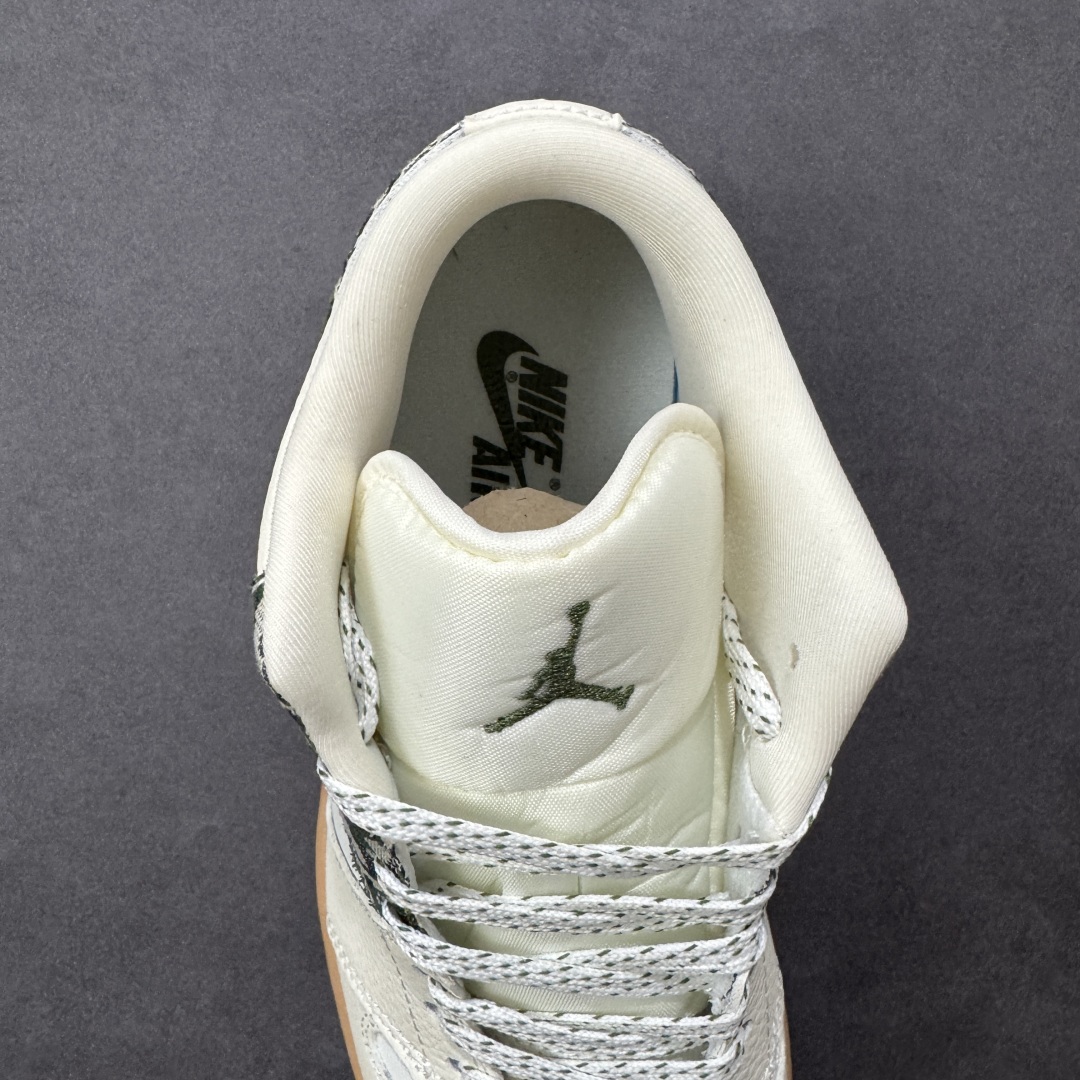 图片[7]-【定制版】Nike Air Jordan 1 Low x DIOR 联名 高端定制休闲板鞋 头层皮打造 原鞋原档案开发 原厂皮料 原档冲孔鞋头 正确满胶鞋垫 四线拉帮 原厂织唛标 鞋舌高弹海绵填充 货号：LR8888-013 尺码：36 36.5 37.5 38 38.5 39 40 40.5 41 42 42.5 43 44 45 尺码：36～45B 编码：HXSB330340-选品中心