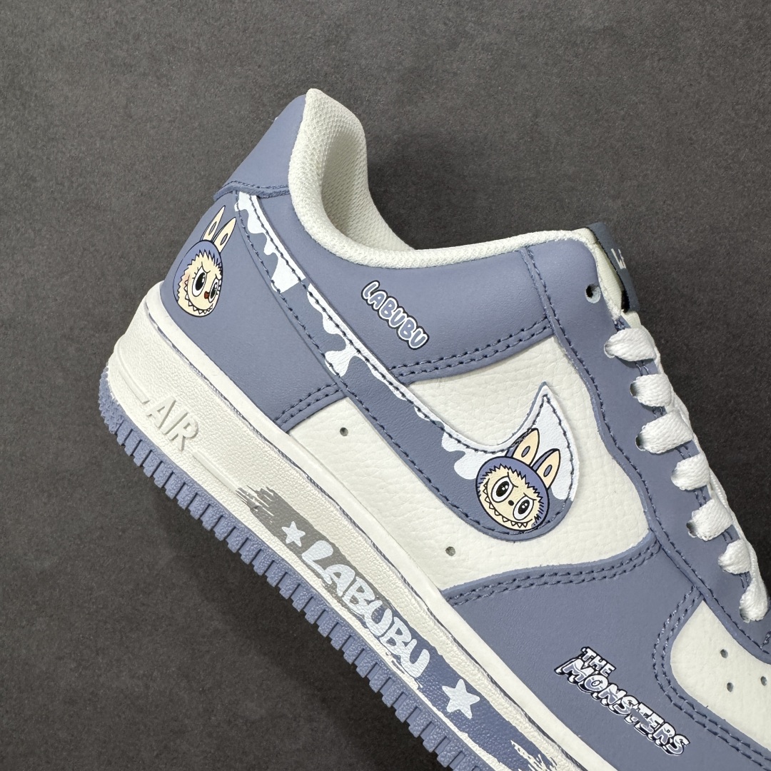 图片[6]-【定制版】NIke Air Force 1 \’07 Low “灰蓝涂鸦拉布布”空军一号 低帮 运动鞋 休闲鞋 折边针车 工艺难度大 原楦头原纸板 原装鞋盒 定制五金配件 内置全掌气垫 原厂鞋底 货号：KJ5188-004 尺码：36 36.5 37.5 38 38.5 39 40 40.5 41 42 42.5 43 44 44.5 45 编码：HXSA310320-选品中心