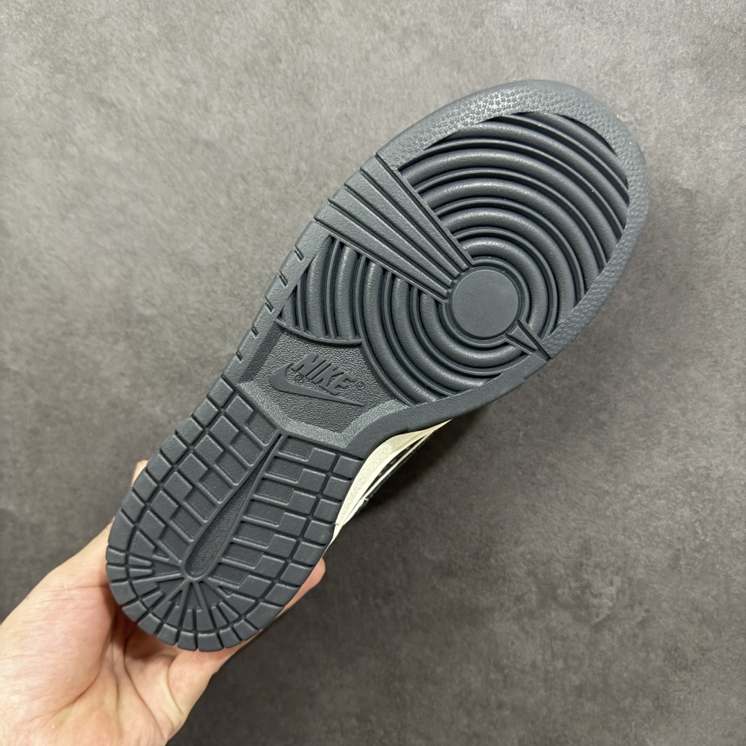 图片[9]-【定制版】Nike SB Dunk Low LV联名 白深蓝牛仔 高端定制 低帮休闲板鞋 SC0601-470  #定制鞋盒 大厂纯原品质出货 超高清洁度 皮料切割干净无任何毛边 细节完美   尺码：36 36.5 37.5 38 38.5 39 40 40.5 41 42 42.5 43 44 44.5 45 编码：HXSB330340-选品中心