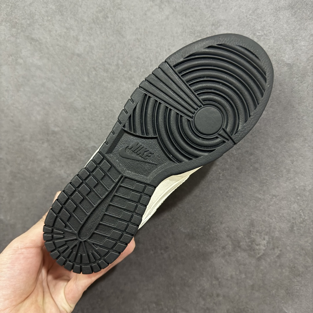 图片[9]-【定制版】Nike SB Dunk Low 联名 抹茶绿黑勾 周年高端定制 低帮休闲板鞋 JP1628-057  #定制鞋盒 大厂纯原品质出货 超高清洁度 皮料切割干净无任何毛边 细节完美   尺码：36 36.5 37.5 38 38.5 39 40 40.5 41 42 42.5 43 44 44.5 45 编码：HXSB330340-选品中心