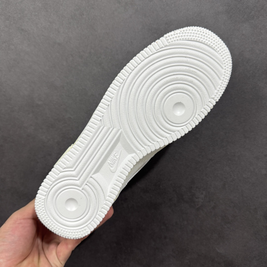 图片[9]-【定制版】Nike Air Force 1 Low 07 新奇点十二星座系列 金牛座 原楦头原纸板 打造纯正低帮空军版型 专注外贸渠道 全掌内置蜂窝气垫 原盒配件 原厂中底钢印、拉帮完美 货号：星座420-520 尺码：36 36.5 37.5 38 38.5 39 40 40.5 41 42 42.5 43 44 44.5 45-选品中心