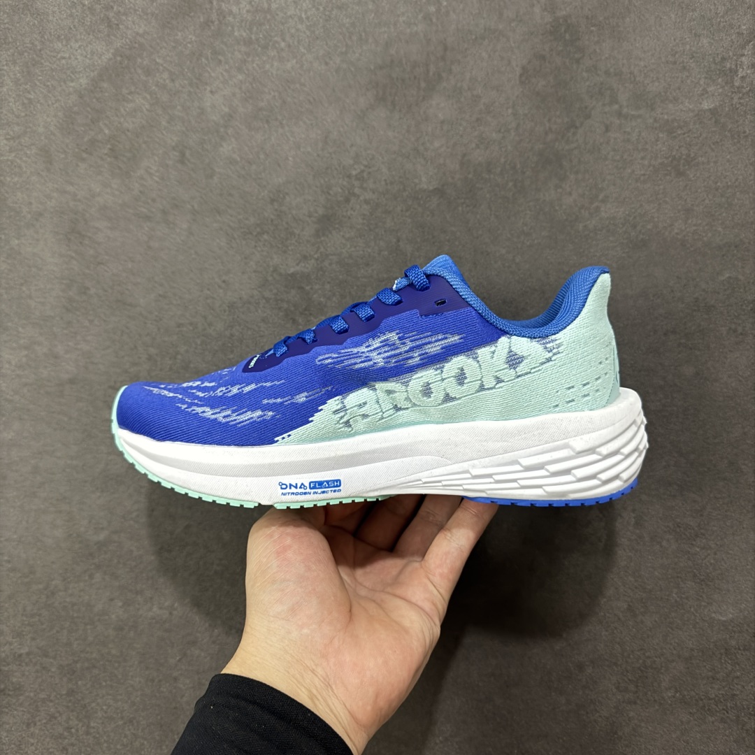 图片[2]-【公司级】Brooks布鲁克斯 Launch 11 跑鞋缓震马拉松氮气慢跑鞋 启速11舒适透气轻量缓震跑步鞋 中底DNA FLASH和前掌DNA FLASH V2缓震系统，双重注氮缓震科技，超轻量超回弹。ROADTACK新型橡胶大底，抓地防滑耐磨。透气工程网眼鞋面设计，舒适包裹双足。 货号：120439-1D-450 尺码：36 36.5 37.5 38 38.5 39 40 40.5 41 42 42.5 43 44 45 编码：LNHB230240-选品中心