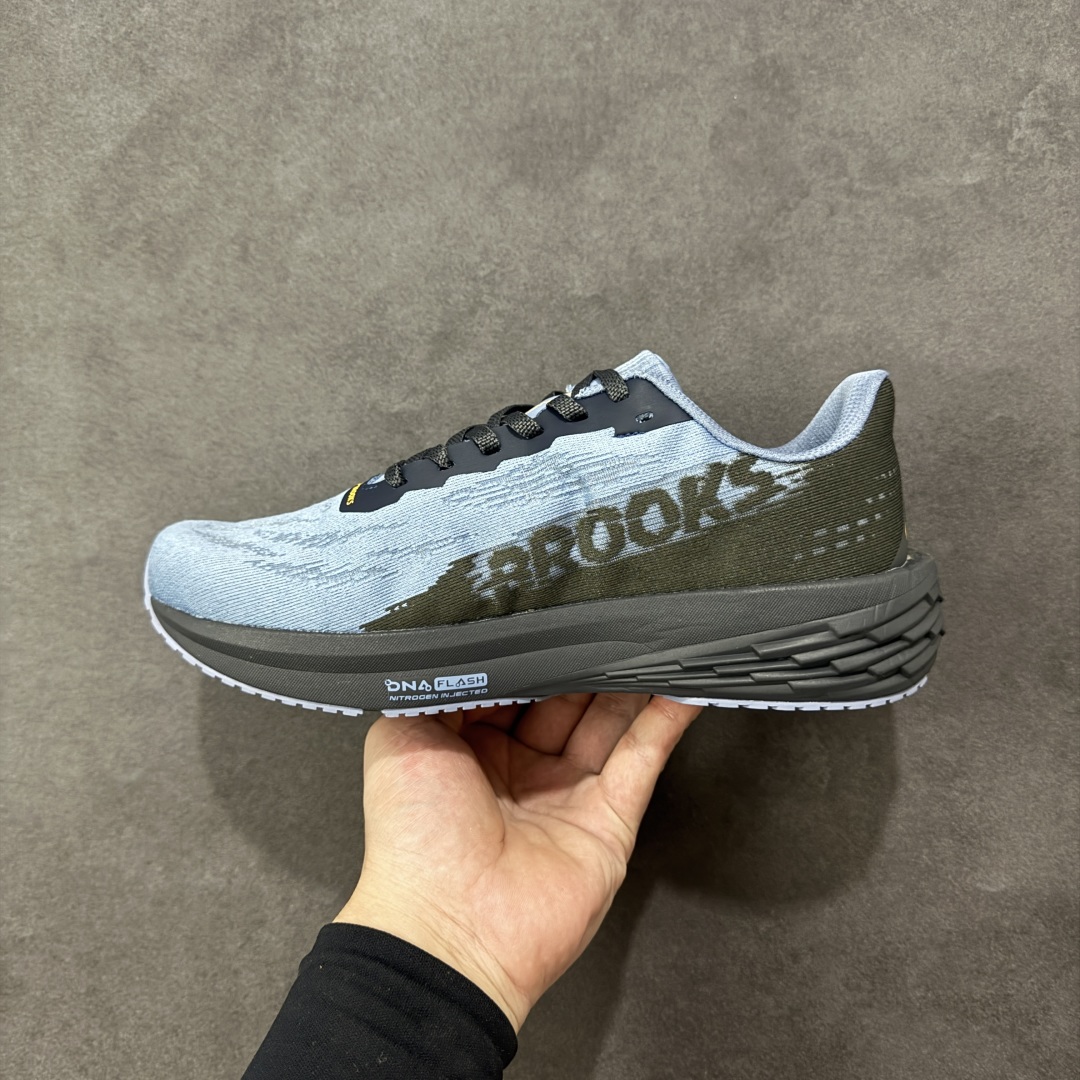 图片[2]-【公司级】Brooks布鲁克斯 Launch 11 跑鞋缓震马拉松氮气慢跑鞋 启速11舒适透气轻量缓震跑步鞋 中底DNA FLASH和前掌DNA FLASH V2缓震系统，双重注氮缓震科技，超轻量超回弹。ROADTACK新型橡胶大底，抓地防滑耐磨。透气工程网眼鞋面设计，舒适包裹双足。 货号：120439- 尺码：36 36.5 37.5 38 38.5 39 40 40.5 41 42 42.5 43 44 45 编码：LNHB230240-选品中心