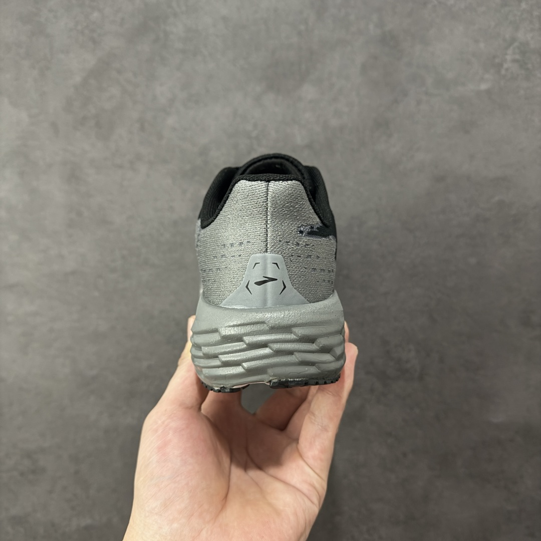 图片[4]-【公司级】Brooks布鲁克斯 Launch 11 跑鞋缓震马拉松氮气慢跑鞋 启速11舒适透气轻量缓震跑步鞋 中底DNA FLASH和前掌DNA FLASH V2缓震系统，双重注氮缓震科技，超轻量超回弹。ROADTACK新型橡胶大底，抓地防滑耐磨。透气工程网眼鞋面设计，舒适包裹双足。 货号：110450-1D-077 尺码：36 36.5 37.5 38 38.5 39 40 40.5 41 42 42.5 43 44 45 编码：LNHB230240-选品中心