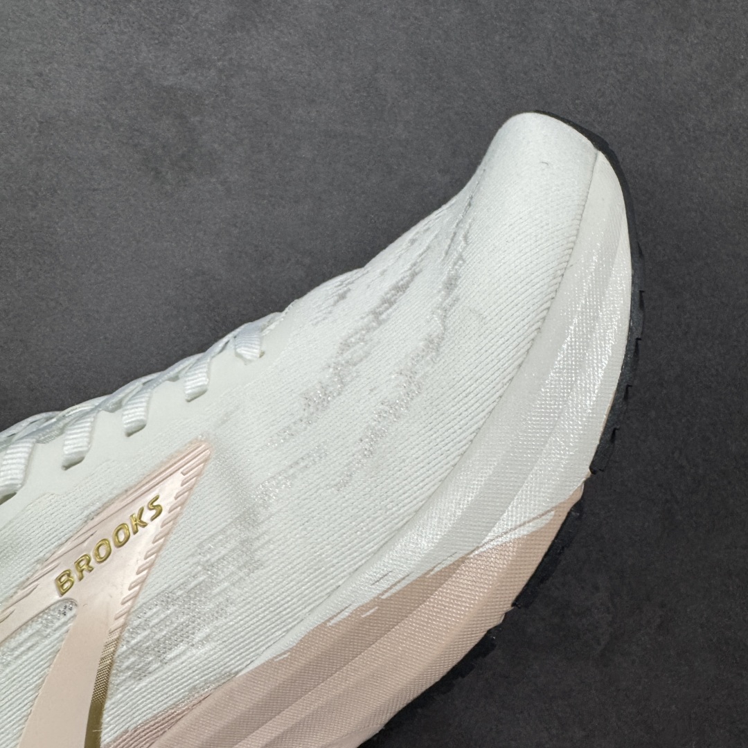 图片[5]-【公司级】Brooks布鲁克斯 Launch 11 跑鞋缓震马拉松氮气慢跑鞋 启速11舒适透气轻量缓震跑步鞋 中底DNA FLASH和前掌DNA FLASH V2缓震系统，双重注氮缓震科技，超轻量超回弹。ROADTACK新型橡胶大底，抓地防滑耐磨。透气工程网眼鞋面设计，舒适包裹双足。 货号：120439-1B-164 尺码：36 36.5 37.5 38 38.5 39 40 40.5 41 42 42.5 43 44 45 编码：LNHB230240-选品中心