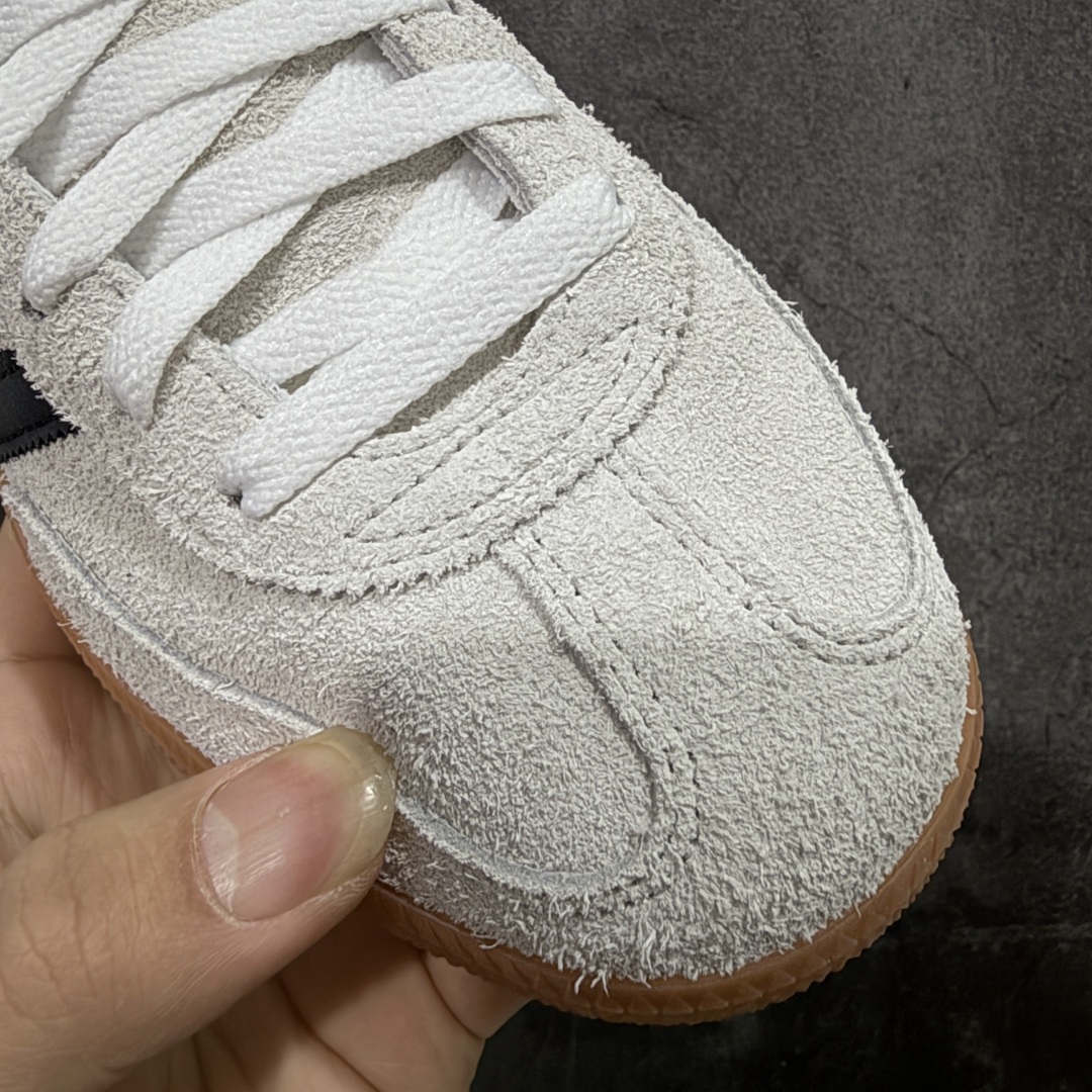 图片[4]-【Top纯原版】Adidas Handball Spezial 阿迪达斯经典款牛皮复古休闲板鞋 米白黑生胶 IF6562 原厂原档案开发出品 皮料切割干净无任何毛边 鞋型细节完美 超高清洁度 市场最高版本 尺码：35.5 36 36.5 37 38 38.5 39 40 40.5 41 42 42.5 43 44 44.5 45-选品中心