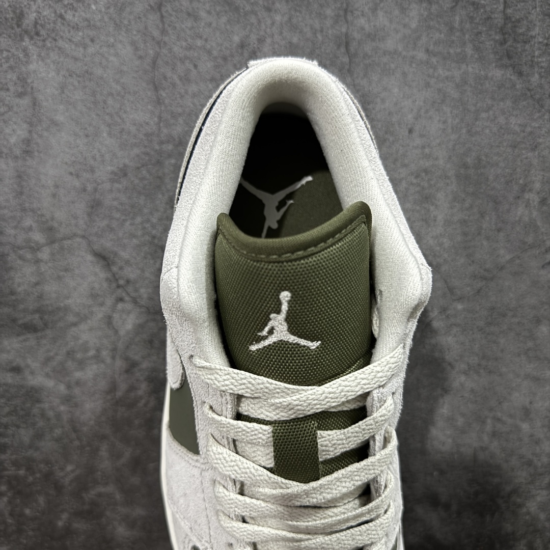 图片[8]-【DT纯原】Air Jordan Low AJ1 乔1灰绿 低帮文化休闲运动板鞋 HV4089-201  市面中低帮最具代表性版本没有之一 口碑大厂出品 品控大底版型不断改良更新 全套原纸板楦头开发 确保原汁原味 完美呈现版型 完美零毛边处理 原厂内置全掌气垫 价格定位良心 平台专用代工流水线出品 一眼公司既视感 拿到手的一瞬间就与众不同 碾压市面所有版本 全部原鞋开发 每一个配色都会采购原鞋确认细节 打破市面看图做货无好货之说 尺码：35.5-46-选品中心