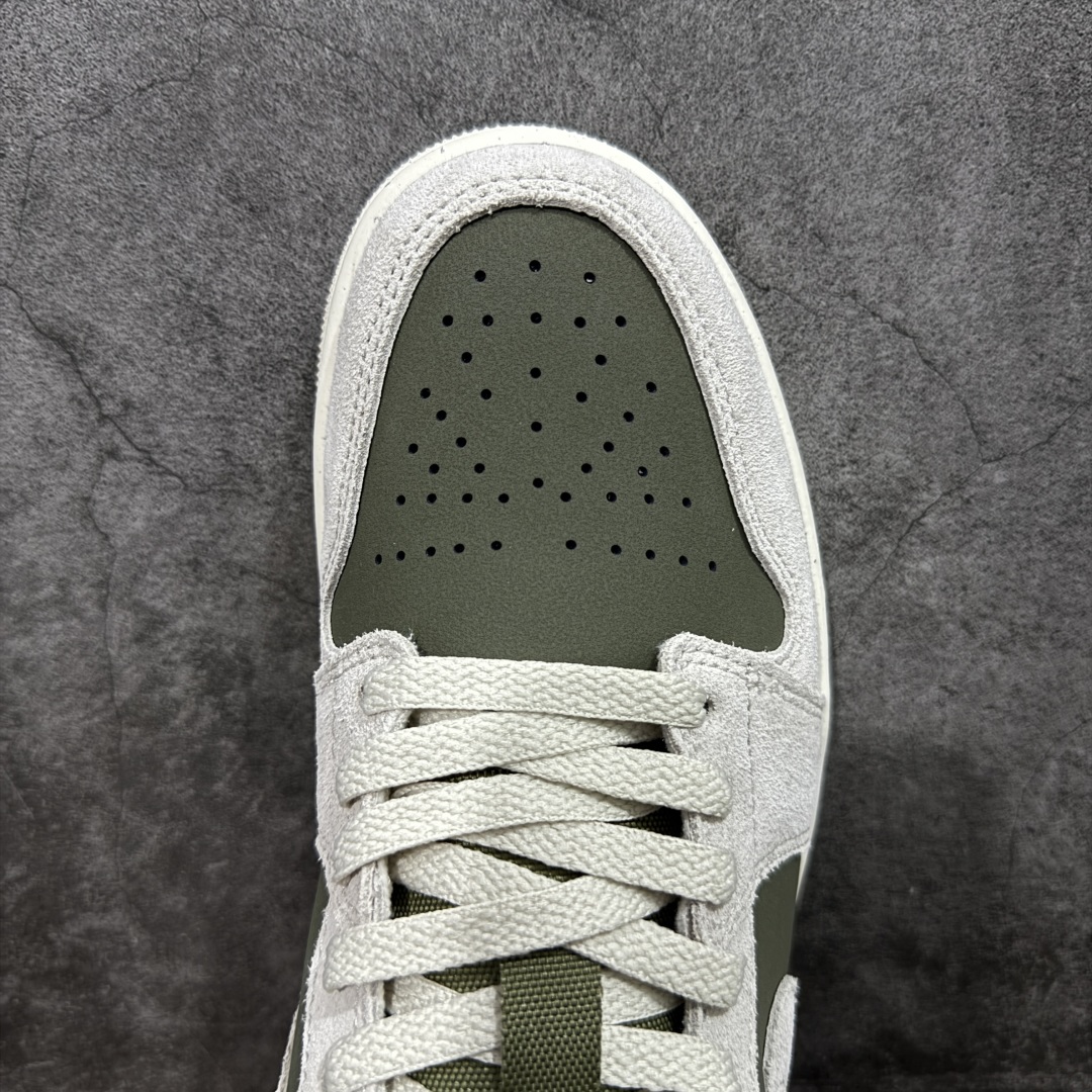图片[5]-【DT纯原】Air Jordan Low AJ1 乔1灰绿 低帮文化休闲运动板鞋 HV4089-201  市面中低帮最具代表性版本没有之一 口碑大厂出品 品控大底版型不断改良更新 全套原纸板楦头开发 确保原汁原味 完美呈现版型 完美零毛边处理 原厂内置全掌气垫 价格定位良心 平台专用代工流水线出品 一眼公司既视感 拿到手的一瞬间就与众不同 碾压市面所有版本 全部原鞋开发 每一个配色都会采购原鞋确认细节 打破市面看图做货无好货之说 尺码：35.5-46-选品中心