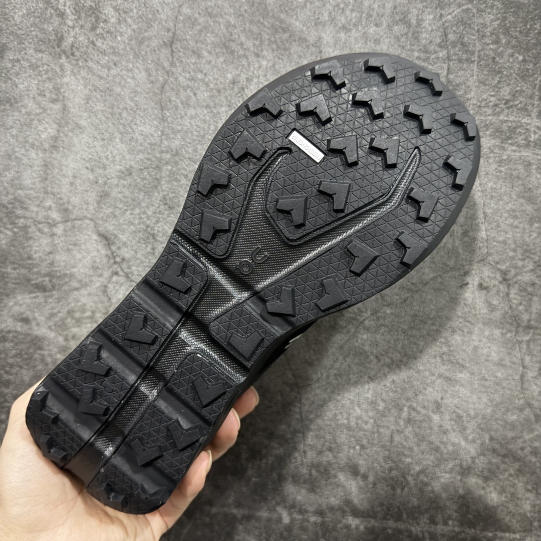 图片[9]-【PZ版本】On Cloudpulse Next 昂跑 低帮 百搭舒适透气低邦跑步鞋 高透气的双层网眼鞋面加入轻量TPU，增强耐用性，在昂跑的产品体系中，Cloudpulse是一款综合训练鞋，采用Tailor-made Superfoamg打造的CloudTecL中底，具有加固透气网眼鞋面、后跟贴片、尼龙混纺材质速度板等设计，适用于有氧训练等多种运动场景，能提供稳定的地面反馈脚感、良好的缓震和推进力等性能。\”Next\”通常代表着该系列的进一步发展、改进或更新迭代，可能在性能提升、设计优化、功能增强、材料升级等方面有所体现，以满足消费者不断变化的需求和更高的运动要求。 尺码：36 37 38 39 40 41 42 43 44 45 46-选品中心