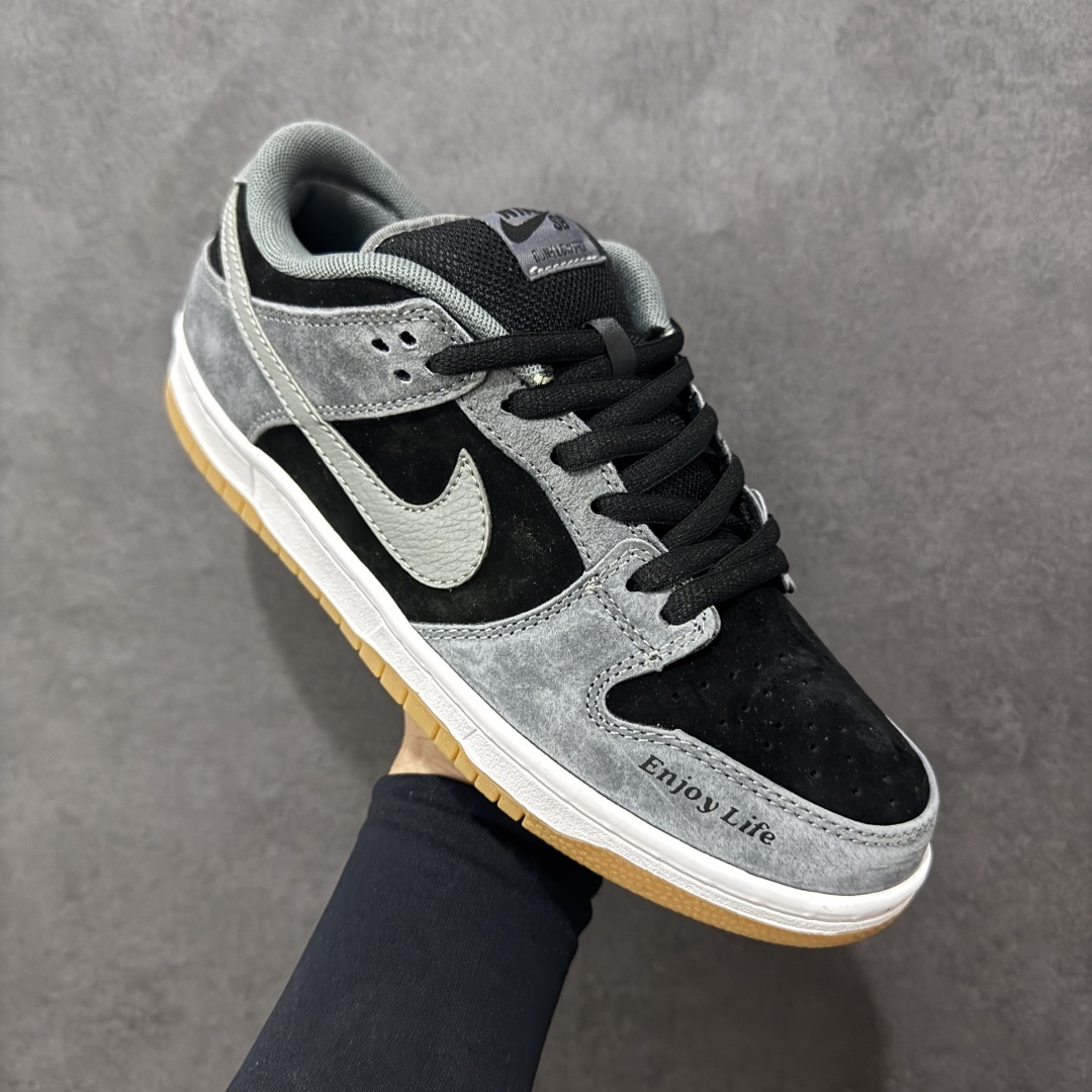 图片[3]-【定制版】Nike Dunk SB “DARK SMOKE GREY” 影子灰 雾霾 灰黑 原装头层材料 独家版型蒸餾加工 帶來的是更好的视觉和脚感体验 大厂纯原品质出货 清洁度 电绣工艺 皮料切割干净无任何毛边 细节完美 货号：HF3063-001 尺码：36 36.5 37.5 38 38.5 39 40 40.5 41 42 42.5 43 44 44.5 45-选品中心