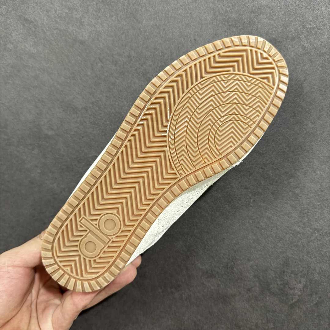 图片[8]-【公司级】Alo Yoga 最新爆款Sunset Sneaker系列 老钱风 系带 阿甘鞋 德训鞋 公司级高品质 舒适百搭 网布减震透气支撑耐磨低帮 私模打造 正确双层组合大底 头层翻毛皮料 内里垫脚透气网➕定制内增高 原版定制防滑橡胶大底 尺码：35 36 37 38 39 40 41 42 43 44 45-选品中心