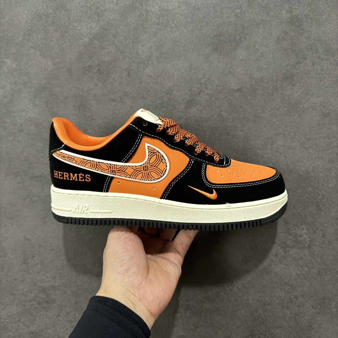 【定制版】Nike Air Force 1 07 HERMES 联名 黑橙 货号:XL1979-112 尺码:36 36.5 37.5 38 38.5 39 40 40.5 41 42 42.5 43 44 44.5 45 编码:HXSA310320-选品中心