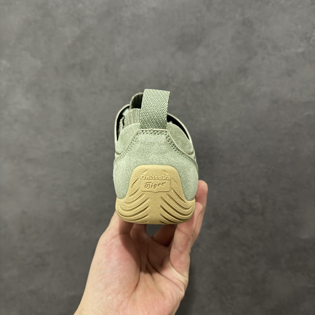图片[4]-【公司级】亚瑟士 Onitsuka Tiger 鬼塚虎 SCLAW 鬼冢虎 轻便舒适 防滑耐磨透气支撑 低帮 生活休闲鞋 男女同款 复古美学极简风格，配色独具个性又超级好看。鞋口织物收口，经典鞋袜一体，明线设计标志性 logo，太亮眼啦！整体采用织物和柔软皮革拼接，时尚质感满满。关键是上脚舒服得不得了，巨好穿！不管是日常搭配还是运动，它都能完美胜任。 尺码：36-45含半码-选品中心