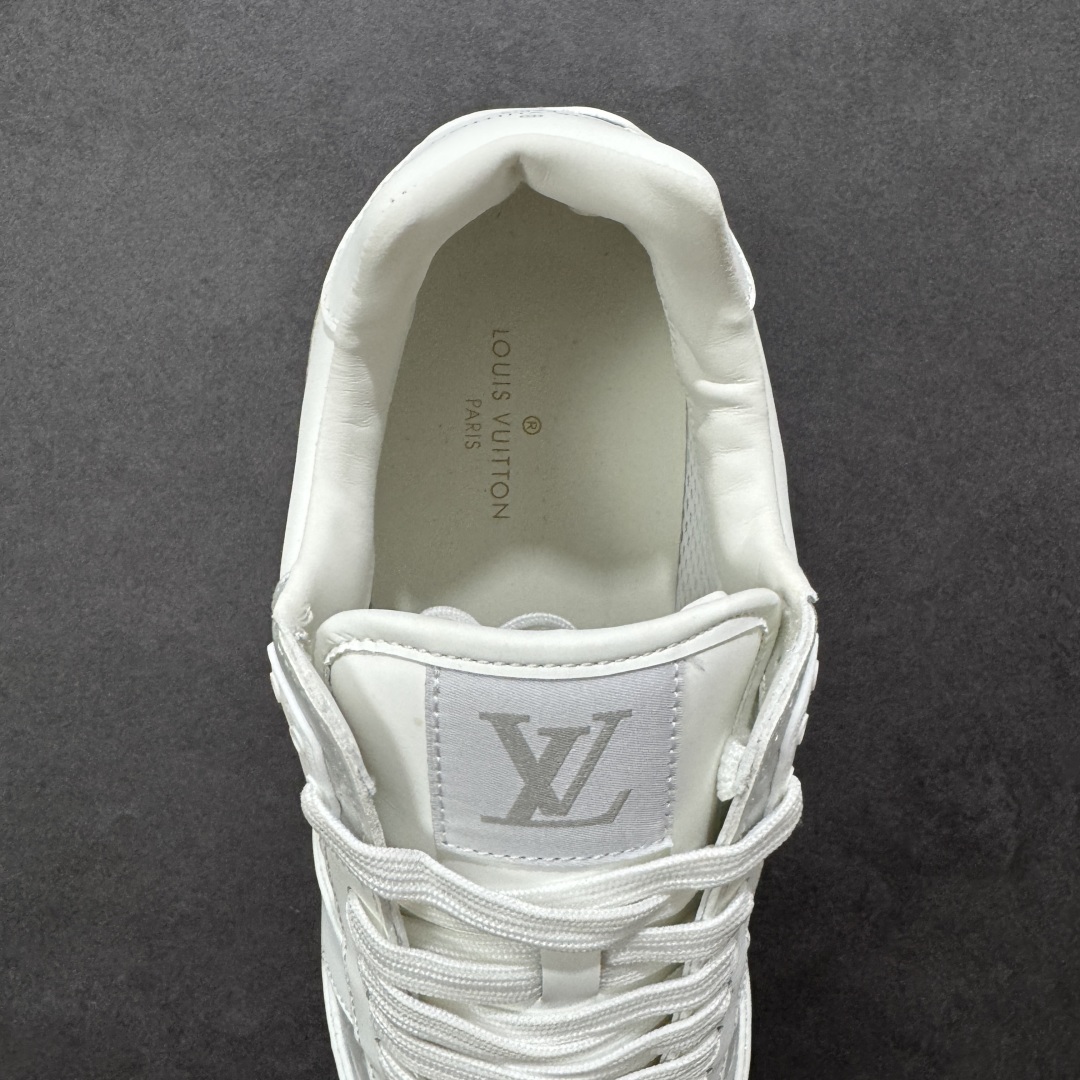 图片[7]-【广东纯原版本】LV Run Away 运动鞋 拼接 Epi 牛皮革和 Monogram 压纹粒面牛皮革，再现传统跑鞋的灵感启发。楔形外底延续标志性设计，品牌字母和标识分饰鞋舌和鞋后。Monogram 压纹粒面牛皮革和 Epi 牛皮革橡胶外底 尺码：40-45 编码：FJB390400-选品中心