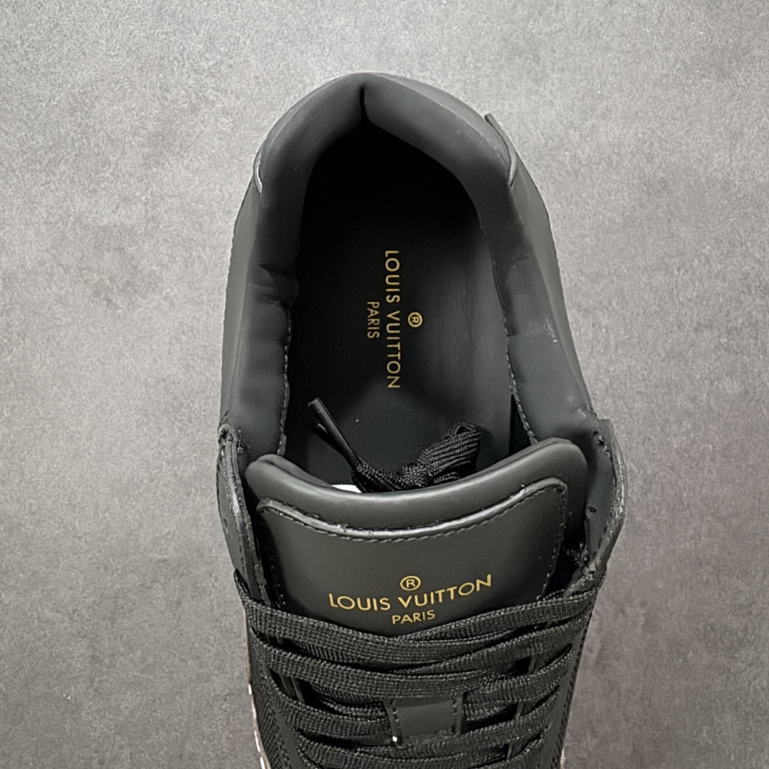 图片[7]-【广东纯原版本】LV Run Away 运动鞋 拼接 Epi 牛皮革和 Monogram 压纹粒面牛皮革，再现传统跑鞋的灵感启发。楔形外底延续标志性设计，品牌字母和标识分饰鞋舌和鞋后。Monogram 压纹粒面牛皮革和 Epi 牛皮革橡胶外底 尺码：40-45 编码：FJB390400-选品中心