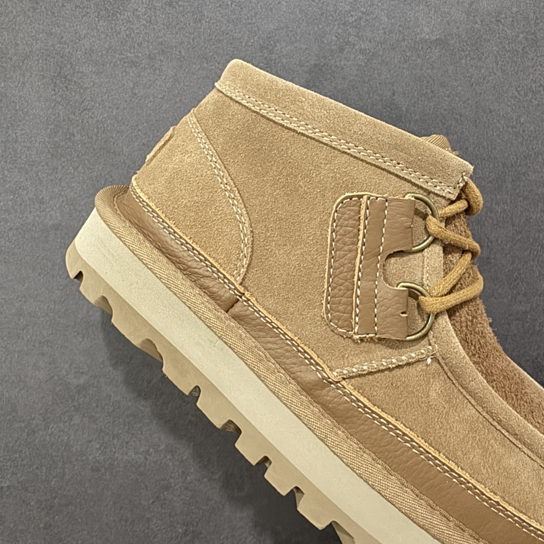 图片[6]-【SP顶级版】UGG M CLASSIC UL TRA MINI 秋冬羊毛一体雪地靴 W/1158276 原代工厂隆丰A级真羊毛皮一体完全遵循正平正品，精选A级羊皮毛一体材质，内里毛绒如云朵般包裹双脚，白带恒温属性一寒锁温抗冻，股季透气排湿，让双脚时刻处于干爽舒适的状态，轻量化设计搭配柔韧鞋底，每一步都似踩在软垫上，再加上贴合足型的弧度与足跟支撑，无论是居家休憩,外出通勤还是日常跑腿，全天行走也无负担。 从经典高筒靴到简约拖鞋，从基础中性色到潮流设计，既能与牛仔裤、卫衣打造随性日常，也能搭配裙子、男女同款更能轻松适配情侣穿搭。 优质羊皮毛天生耐磨损，搭配扎实工艺与防水科技加持，能抵御日常磨损与雨雪侵袭。一双穿数年仍能保持柔软质感💪🏻 尺码：39-45-选品中心