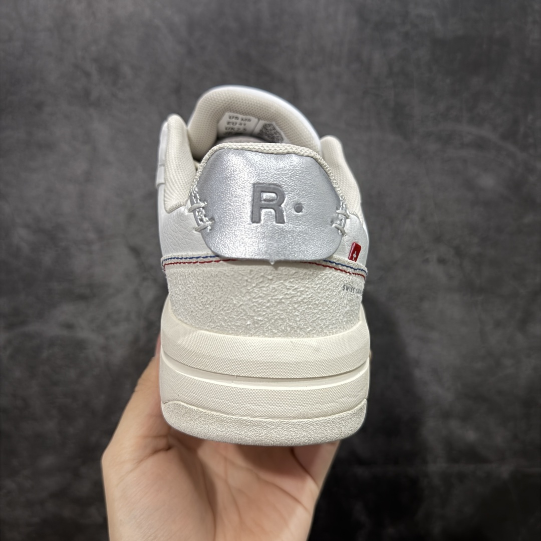 图片[4]-【公司级】THE Roger Clubhouse 复古单品 费德勒 x On 昂跑 减震舒适板鞋 #鞋款以网球为灵感的运动休闲鞋，大胆的复古外观与革新科技融合，助力运动生活的活力探索，让你尽享全天候舒适；多层叠加的环保人造皮革打造富有质感的鞋面，结合缝线、透气孔细节，体现恰到好处的复古美学。多款配色打破网球场的固有规则，带来焕然一新的视觉享受 货号：3MF10541534 尺码：36 37.5 38 39 40 41 42 43 44 45 编码：AYB230240-选品中心