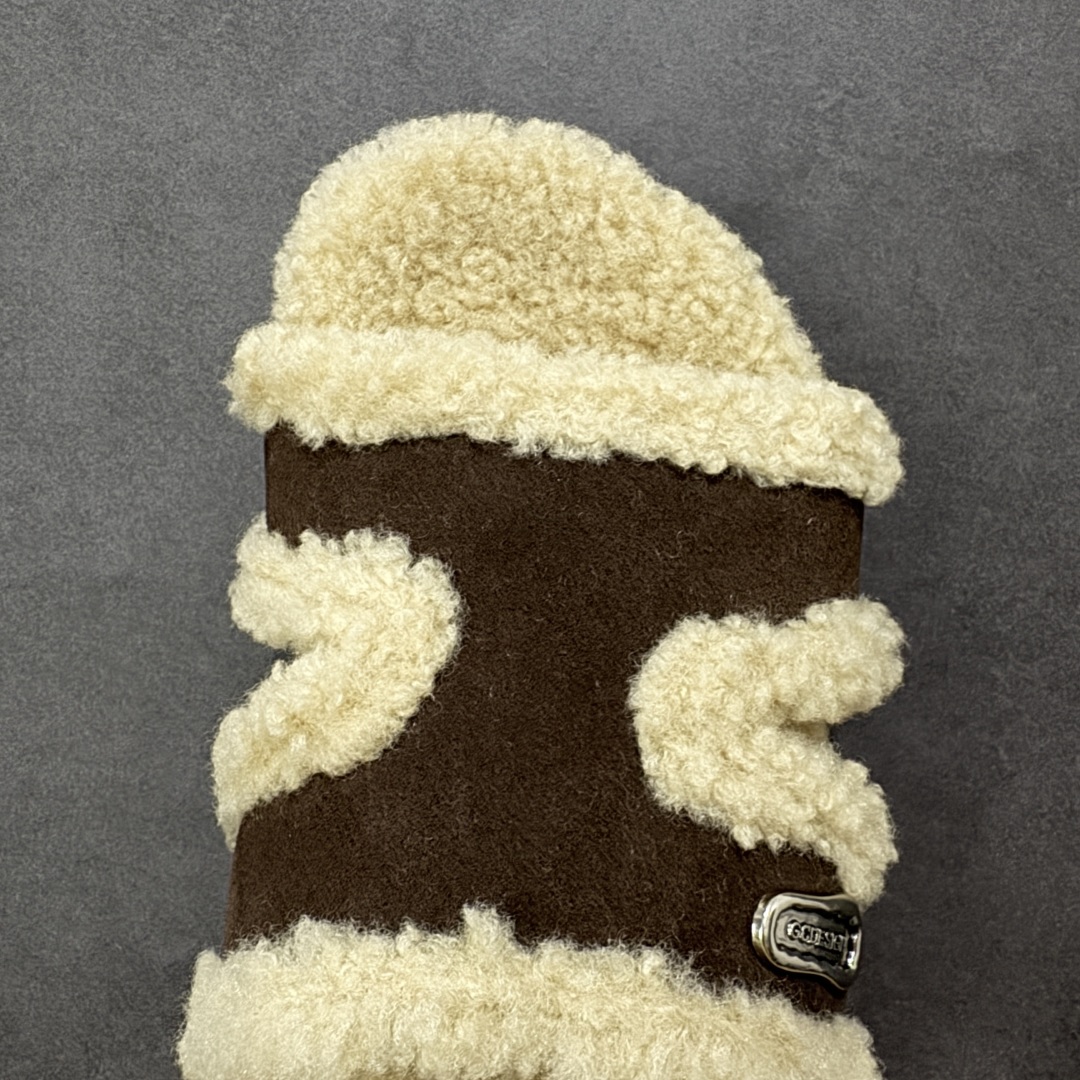 图片[8]-【公司级】GG-CC 2025 路易暖茶 秋冬新款 5.5CM 厚底增高 百搭勃肯半拖 这款毛毛拖采用了柔软的绒毛材质，搭配上经典的棕色设计，既温暖又充满时尚感。 厚实的绒毛不仅提供了极佳的保暖效果，还让你的双脚享受极致的舒适。 货号：G25Y9084B 尺码：35 36 37 38 39 40 编码：TLB270280-选品中心