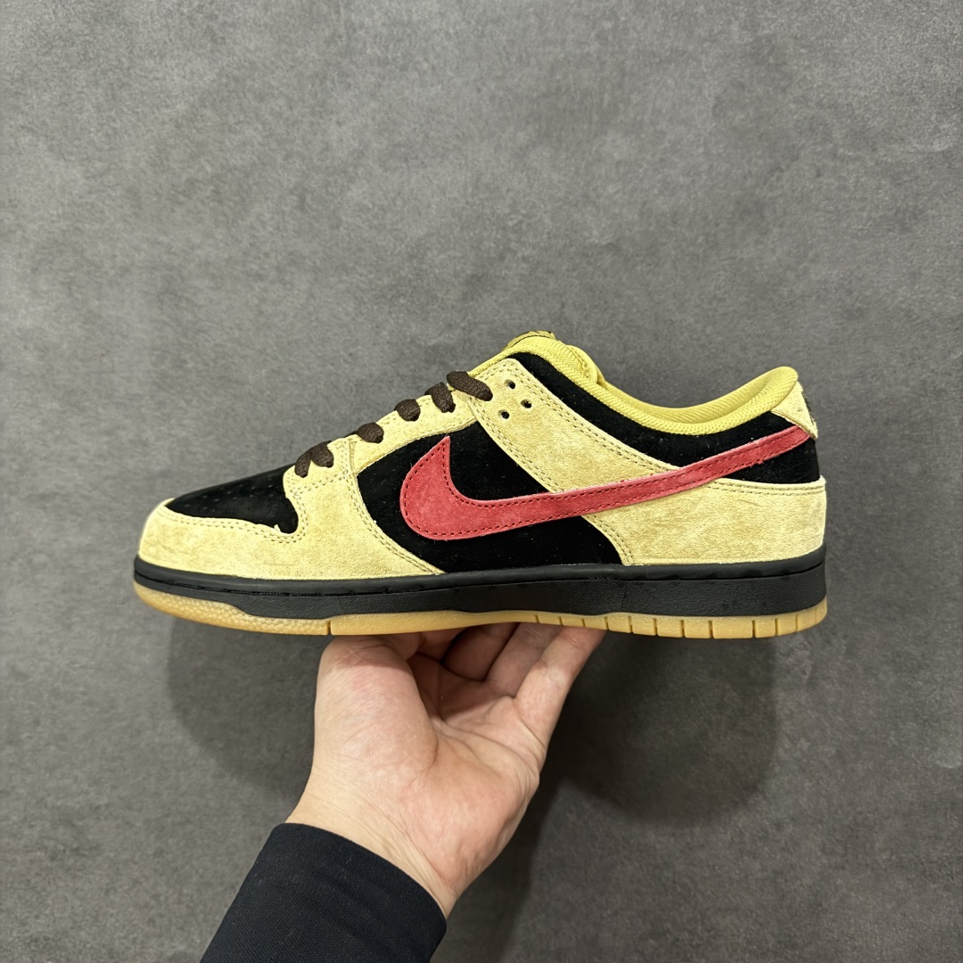 图片[2]-【公司级】NK SB Dunk Low Supreme 黄黑红 BQ6817-204 原盒原配 正确耐磨橡胶大底 超高清洁度 全鞋零毛边皮料切割 全套原楦原模倾力打造完美版型 尺码：36 36.5 37.5 38 38.5 39 40 40.5 41 42 42.5 43 44 44.5 45 46-选品中心
