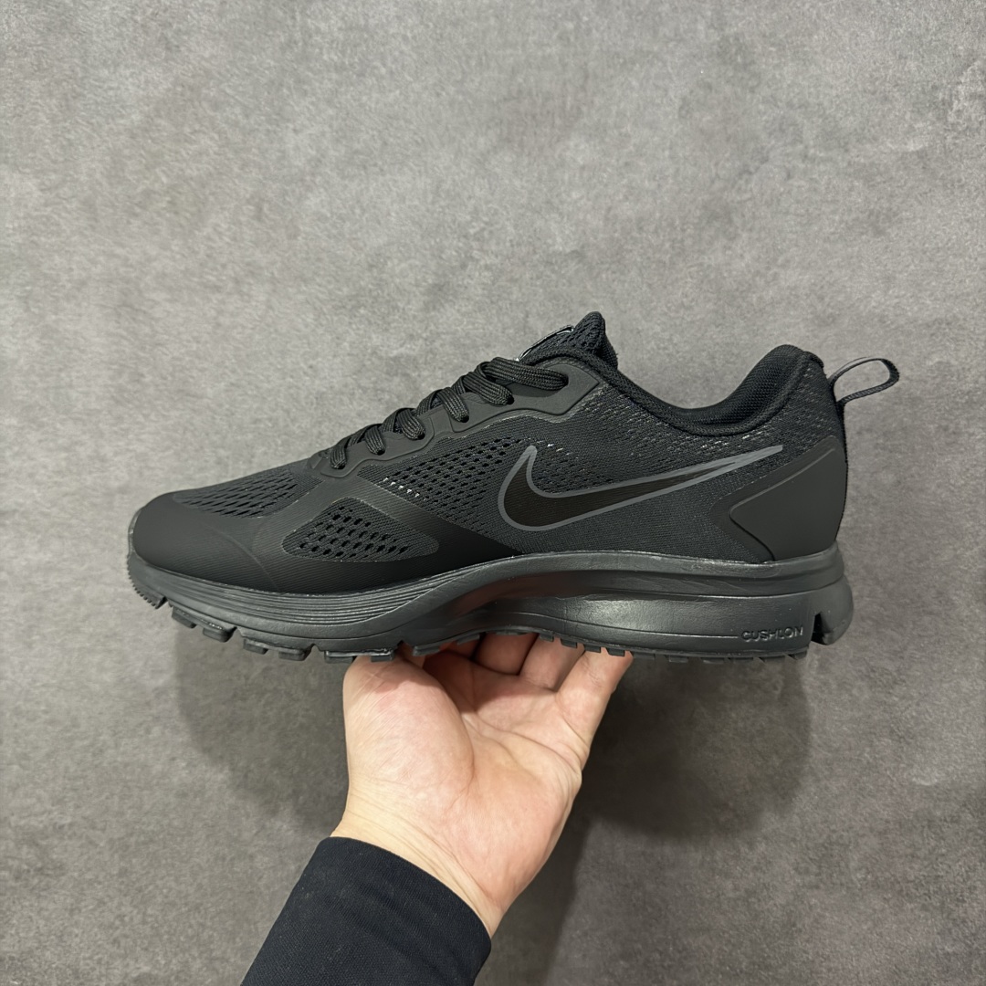 图片[2]-【公司级】耐克 Nike Zoom Pegasus 26X 登月 飞马 厚底增高老爹鞋缓震疾速皮面透气跑鞋，舒适耐磨透气低帮设计打造时尚生活休闲鞋。在鞋底部分，搭载全掌型ZOOMAIR配置，缓震系统，耐克登月系列不错的，穿来跑步、休闲都适合。登月系列使用的是新型发泡材料，比Phylon还要轻而且在吸收冲击的同时还能储存弹性势能并把它释放到下一次动作中，耐久性和反应速度也要优于气垫，气垫比较持久缓震。 货号：AQ6219-002 尺码： 40-45含半码-选品中心