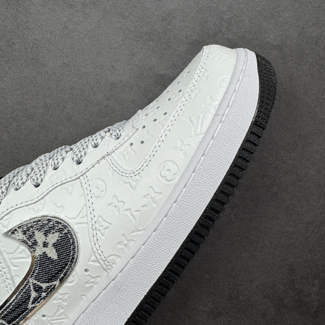 图片[5]-【定制版】Nike Air Force 1 \’07 Low “LV联名—白黑立体印刷” 高端定制 低帮休闲板鞋 定制鞋盒 大厂纯原品质出货 超高清洁度 皮料切割干净无任何毛边 细节完美 货号：XL1979-111 尺码：36 36.5 37.5 38 38.5 39 40 40.5 41 42 42.5 43 44 44.5 45 编码：QFB310320-选品中心