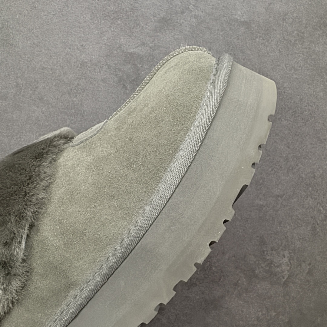 图片[5]-【SP顶级版】UGG W TATST 秋冬羊毛一体雪地靴 W/1134810 原代工厂隆丰A级真羊毛皮一体完全遵循正平正品，精选A级羊皮毛一体材质，内里毛绒如云朵般包裹双脚，白带恒温属性一寒锁温抗冻，股季透气排湿，让双脚时刻处于干爽舒适的状态，轻量化设计搭配柔韧鞋底，每一步都似踩在软垫上，再加上贴合足型的弧度与足跟支撑，无论是居家休憩,外出通勤还是日常跑腿，全天行走也无负担。 从经典高筒靴到简约拖鞋，从基础中性色到潮流设计，既能与牛仔裤、卫衣打造随性日常，也能搭配裙子、男女同款更能轻松适配情侣穿搭。 优质羊皮毛天生耐磨损，搭配扎实工艺与防水科技加持，能抵御日常磨损与雨雪侵袭。一双穿数年仍能保持柔软质感💪🏻 尺码：35-40-选品中心