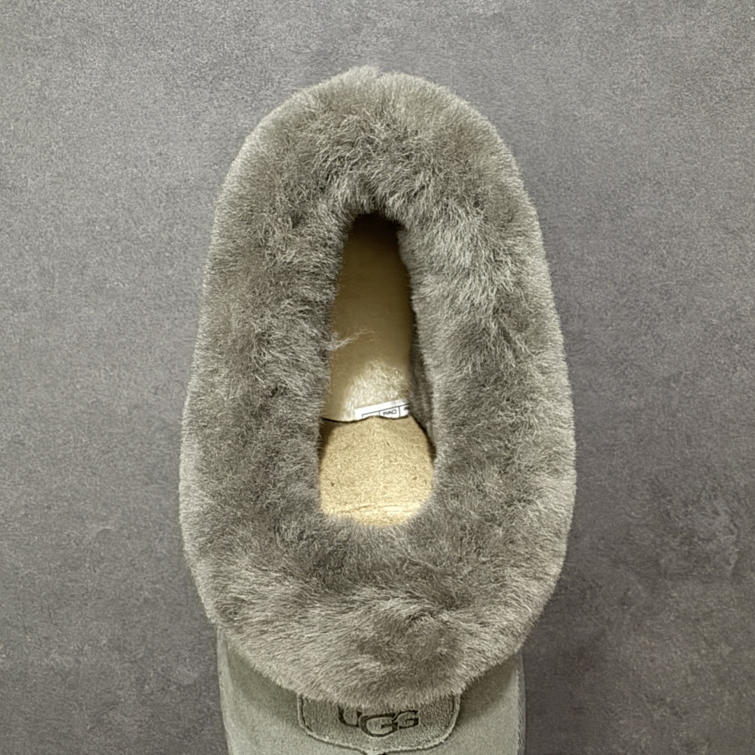 图片[7]-【SP顶级版】UGG W TATST 秋冬羊毛一体雪地靴 W/1134810 原代工厂隆丰A级真羊毛皮一体完全遵循正平正品，精选A级羊皮毛一体材质，内里毛绒如云朵般包裹双脚，白带恒温属性一寒锁温抗冻，股季透气排湿，让双脚时刻处于干爽舒适的状态，轻量化设计搭配柔韧鞋底，每一步都似踩在软垫上，再加上贴合足型的弧度与足跟支撑，无论是居家休憩,外出通勤还是日常跑腿，全天行走也无负担。 从经典高筒靴到简约拖鞋，从基础中性色到潮流设计，既能与牛仔裤、卫衣打造随性日常，也能搭配裙子、男女同款更能轻松适配情侣穿搭。 优质羊皮毛天生耐磨损，搭配扎实工艺与防水科技加持，能抵御日常磨损与雨雪侵袭。一双穿数年仍能保持柔软质感💪🏻 尺码：35-40-选品中心