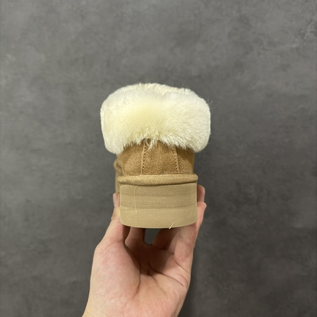图片[4]-【SP顶级版】UGG W TATST 秋冬羊毛一体雪地靴 W/1134810 原代工厂隆丰A级真羊毛皮一体完全遵循正平正品，精选A级羊皮毛一体材质，内里毛绒如云朵般包裹双脚，白带恒温属性一寒锁温抗冻，股季透气排湿，让双脚时刻处于干爽舒适的状态，轻量化设计搭配柔韧鞋底，每一步都似踩在软垫上，再加上贴合足型的弧度与足跟支撑，无论是居家休憩,外出通勤还是日常跑腿，全天行走也无负担。 从经典高筒靴到简约拖鞋，从基础中性色到潮流设计，既能与牛仔裤、卫衣打造随性日常，也能搭配裙子、男女同款更能轻松适配情侣穿搭。 优质羊皮毛天生耐磨损，搭配扎实工艺与防水科技加持，能抵御日常磨损与雨雪侵袭。一双穿数年仍能保持柔软质感💪🏻 尺码：35-40-选品中心