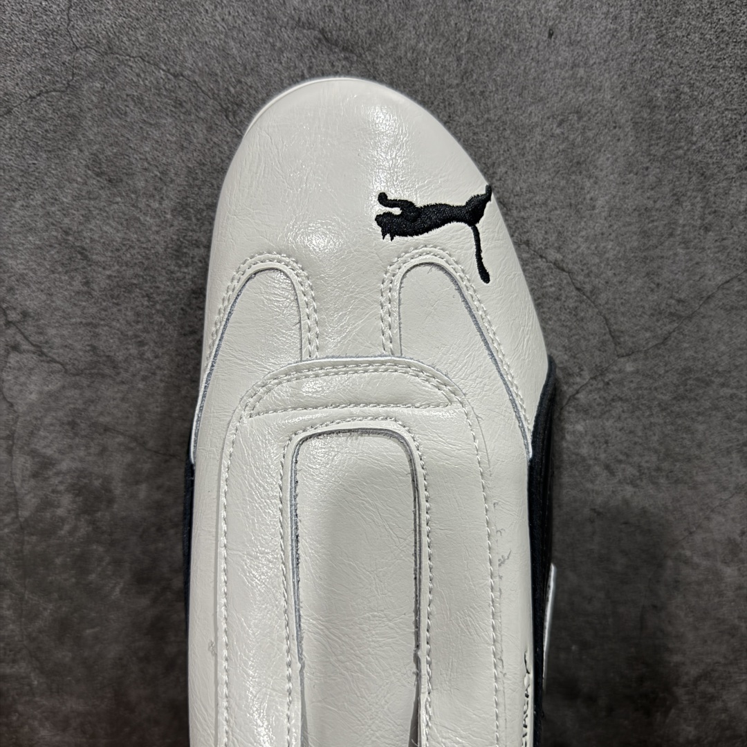 图片[5]-【首发版】Balenciaga 巴黎世家联名款The Open Product x Puma Speedcat 极速赛车系列彪马低帮生活休闲鞋 原装档案原数据纸版楦型 采用原厂皮料材质 二次成型\’猛帮\’成型工艺 全球知名运动品牌PUMA宝马赛车系列，融合了宝马车队的标志性配色，以趣味十足又前卫复古的设计引领潮流，将赛道精神融入街头时尚，开启前卫竞速之旅。自1978年巴伐利亚车队走上世界舞台，宝马赛车就在全球汽车制造和赛车运动领域留下了浓墨重彩的一笔。全新的两款BMW MMS Roma与BMW MMS Speedboat鞋款，均从宝马车型中汲取灵感。以黑或白为底色，融入经典配色，主打前卫复古风。Roma鞋款的鞋侧以复古的流线造型，缀以宝马经典Logo，巧妙吸睛；而Speedcat鞋款以亮眼三色条纹元素缀以舒适鞋面，赋予了独特的个性美学，演绎赛车的无尽能量 货号 406515-02 尺码 36 37 38 39 40 41 42 43 44 45 ｛官方同布 无半码｝ ⚠️-选品中心