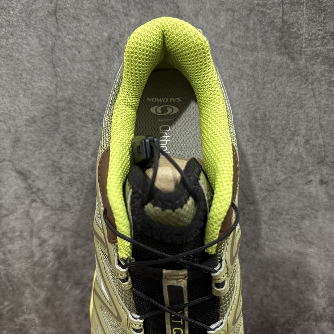 图片[8]-【绿x升级版】Salomon XT-QUEST ADV 萨洛蒙情侣款户外机能鞋 绿色 491258 全新绿x升级版 品质大改进 ‼️ 全鞋改进为原厂一致材料打造 全新修长鞋型 相对老版臃肿鞋型 此版的版型更正 全新玻璃冲刀 清洁度提升 同步原版左右鞋带孔的间距加大（之前老版间距太小） 网面与鞋头材料校对一致无色差（老版网面有色差） 鞋后跟反口V字定型同步zp（老版臃肿为U字后跟反口） 鞋舌两侧鞋帮脚踝处更加直挺（之前老版往中间踏） 鞋盒黑盒改正为原版牛皮纸鞋盒 鞋头处添加☯️太极标 所有细节多次修改校正 坚持同步原版无差别 毋庸置疑全市场最好的版本💪🏻终端优势供应 尺码：36-46-选品中心