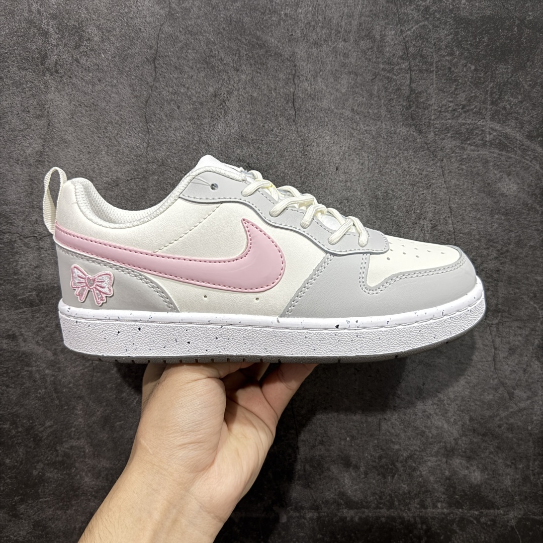 【公司级】Nike Court Borough Low 低帮百搭透气休闲运动板鞋男女鞋 小空军 经典耐用的设计,兼顾舒适脚感和出众风范,演绎匠心之作。结构性的支撑贴合感结合复古篮球设计,塑就场外全明星风范。 货号:DV5456-127 尺码:35.5 36 36.5 37.5 38 38.5 39 40 编码:AYB180190-选品中心
