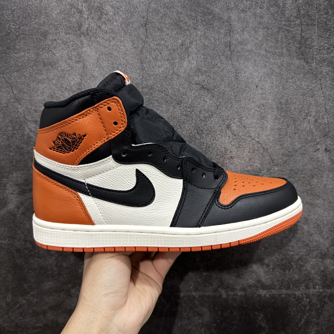【DG纯原】Air Jordan 1 High OG “Shattered Backboard” 2025年复刻 扣碎篮板 DZ5485-008 高端零售特供批次 产品品控稳定性领先行业 各方面均可对飙LJR版 一切细节材料对比原版 SZ原厂全套原楦原纸板冲刀磨具开发 原厂皮料加持 原厂港宝加持定型后跟R度完美 同源原厂电绣 飞翼针数密度立体效果一致 百分百一致原鞋 原厂拉帮工艺 针距密度一致 后跟弧度收口自然不对折 极致一眼正品既视感 进口玻璃冲刀皮料裁剪零毛边 全鞋电脑针车工艺 品控清洁度最高QC检验标准 免检产品 原厂订购鞋盒、鞋标、防尘纸、鞋撑、鞋带 追求极致的原厂味道 尺码:40 40.5 41 42 42.5 43 44 44.5 45 46 47.5-选品中心