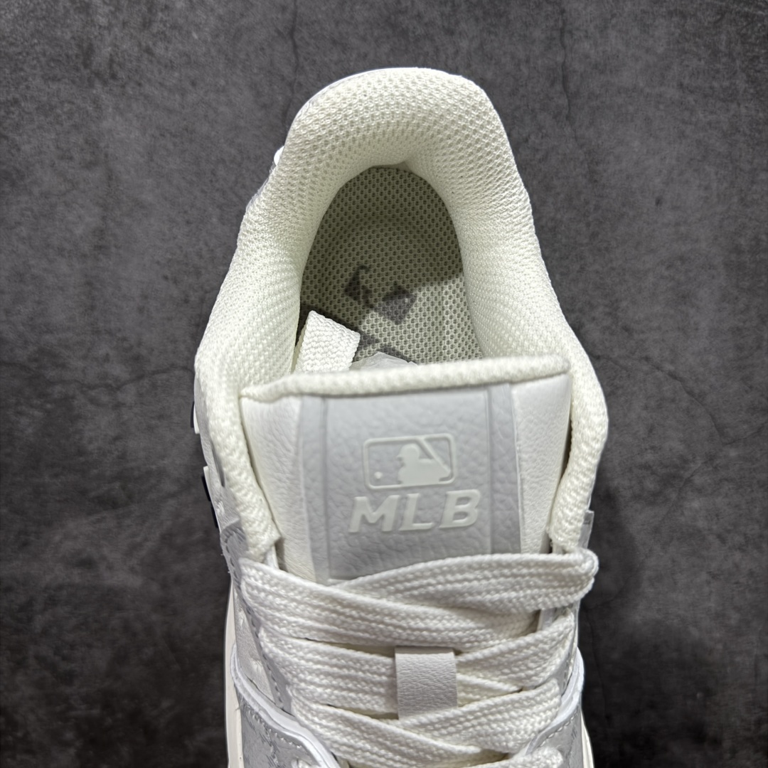 图片[8]-【公司级】韩国洋基队NY大标潮流老爹鞋 MLB小白鞋市面上唯一顶级纯原版本 原材料打造 原楦原档案数据开发版型 完美鞋头弧度/后套收口效果🆚市面文案版本‼️ 原厂立体填充鞋舌海绵 中底注胶孔原数据开发模具大底 原厂转印标 保证不掉字 内增高6cm 原厂1：1模具开发 原厂进口纳米材质 原厂 全套手提袋 原盒雷射防伪标包装 天猫订单品质 官网尺码35 36 36.5 37.5 38 38.5 39 40 40.5 41 42 42.5 43 44 44.5 45-选品中心