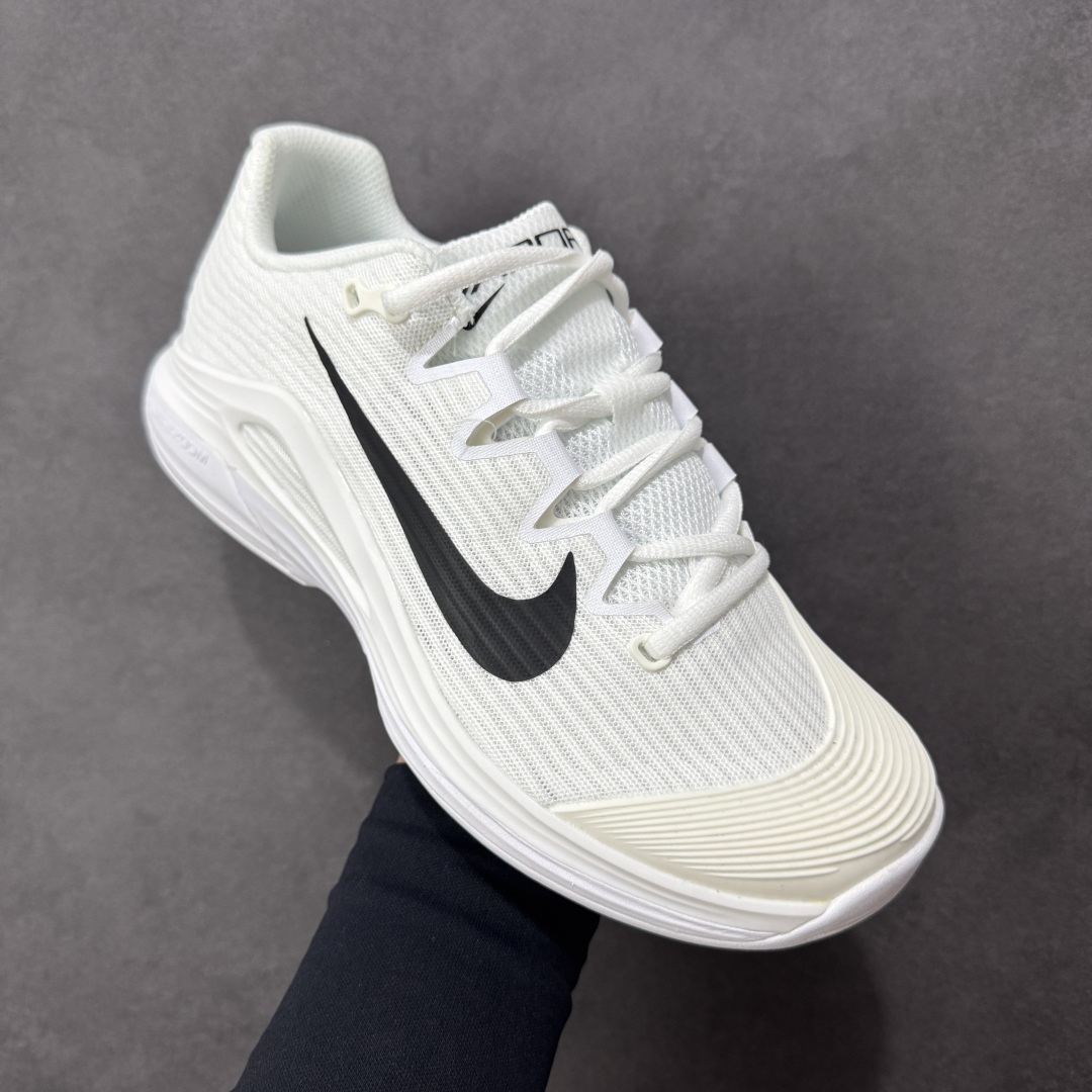 图片[3]-【外贸版】Nike Zoom Vapor 12 HC 舒适 低帮 网球鞋 FV5554-100 郑钦文同款上脚 网球实战必穿款 颜值与实用性兼具 轻质网眼鞋面，透气又轻盈 Air Zoom 缓震配置超给力，击球冲击能有效吸收，缓震回弹超舒适，启动反馈也很赞。 鞋身流线型设计，减少空气阻力，灵活性拉满 鞋底橡胶耐磨，硬地抓地力强，多方向人字纹，急停、变向都稳 中足锁定稳，侧向支撑靠谱，鞋楦贴合度适中，打球时脚在鞋里不乱晃，能专注赢球 简约设计适配多种风格，运动与日常场景无缝切换 轻量化与透气性 网面材质减轻重量，长时间穿着舒适 尺码：36-47-选品中心