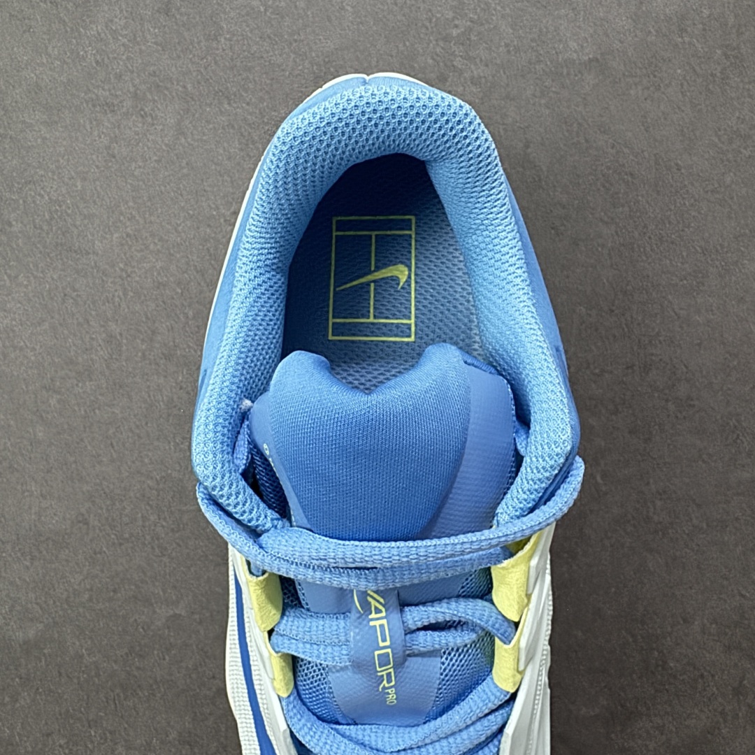 图片[7]-【外贸版】Nike Vapor Pro 3 Premium 简约时尚百搭经典 减震 低帮 网球鞋 FZ2158-400 颜值与实用性兼具 轻质网眼鞋面，透气又轻盈 Air Zoom 缓震配置超给力，击球冲击能有效吸收，缓震回弹超舒适，启动反馈也很赞。 鞋身流线型设计，减少空气阻力，灵活性拉满 鞋底橡胶耐磨，硬地抓地力强，多方向人字纹，急停、变向都稳 中足锁定稳，侧向支撑靠谱，鞋楦贴合度适中，打球时脚在鞋里不乱晃，能专注赢球 简约设计适配多种风格，运动与日常场景无缝切换 轻量化与透气性 网面材质减轻重量，长时间穿着舒适 尺码：36-47-选品中心