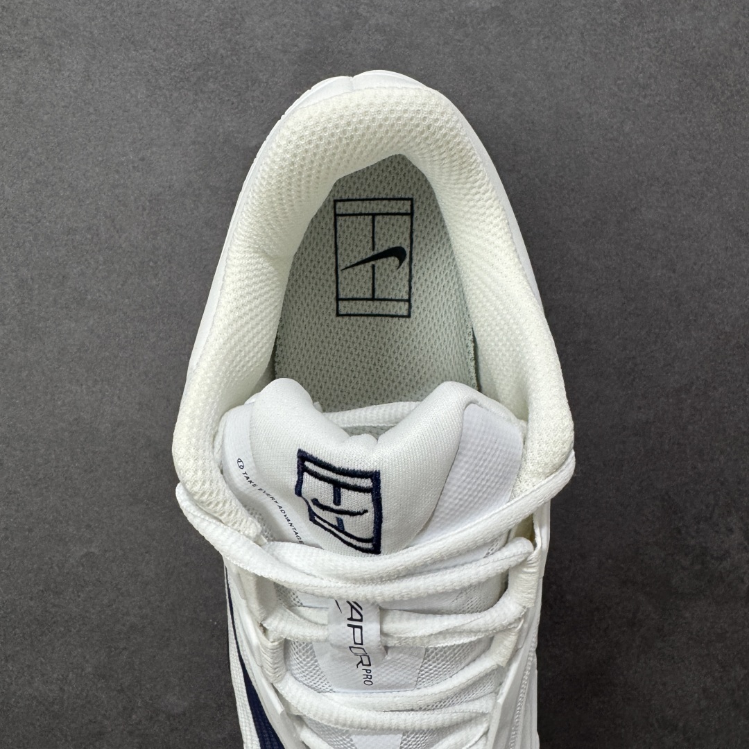 图片[7]-【外贸版】Nike Vapor Pro 3 Premium 简约时尚百搭经典 减震 低帮 网球鞋 IB3973-100 颜值与实用性兼具 轻质网眼鞋面，透气又轻盈 Air Zoom 缓震配置超给力，击球冲击能有效吸收，缓震回弹超舒适，启动反馈也很赞。 鞋身流线型设计，减少空气阻力，灵活性拉满 鞋底橡胶耐磨，硬地抓地力强，多方向人字纹，急停、变向都稳 中足锁定稳，侧向支撑靠谱，鞋楦贴合度适中，打球时脚在鞋里不乱晃，能专注赢球 简约设计适配多种风格，运动与日常场景无缝切换 轻量化与透气性 网面材质减轻重量，长时间穿着舒适 尺码：36-47-选品中心