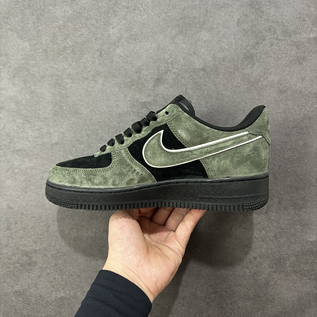 图片[2]-【定制版】Nike Air Force 1 07 Low “军绿黑”全麂皮 秋冬 空军一号 低帮休闲板鞋 定制皮料 原盒原包装 原楦头原纸板 纯正版型 内置全掌气垫 货号：ZH0316-132 尺码：36 36.5 37.5 38 38.5 39 40 40.5 41 42 42.5 43 44 44.5 45 编码：HXSA310320-选品中心