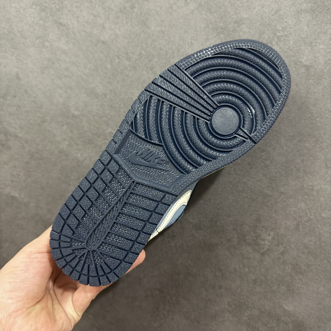 图片[9]-【定制版】Nike Jordan Air Jordan 1 x DIOR 蓝白小勾 纯原大厂出品 极力推荐 定制鞋盒 大厂纯原品质出货 超高清洁度 皮料切割干净无任何毛边 细节完美 货号：LD8888-006 尺码： 36 36.5 37.5 38 38.5 39 40 40.5 41 42 42.5 43 44 44.5 45-选品中心