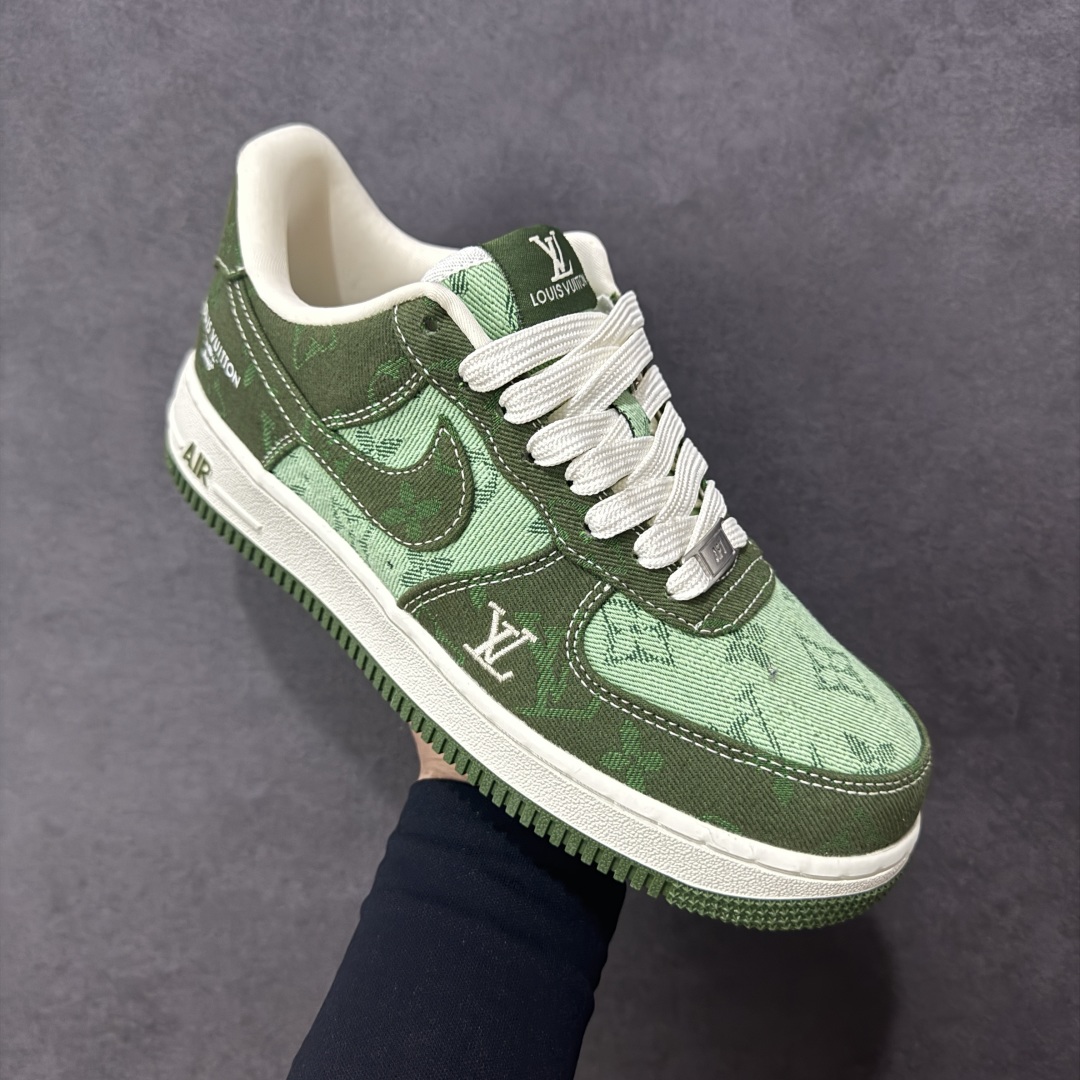 图片[3]-【定制版】Nike Air Force 1\’07 Low LV联名 浅绿墨绿 空军一号低帮休闲板鞋  #防水牛仔布双拼 工艺难度大 原楦头原纸板 高端定制鞋盒 原厂鞋底 超高清洁度 细节完美 货号：YF9511-822  尺码：36 36.5 37.5 38 38.5 39 40 40.5 41 42 42.5 43 44 44.5 45-选品中心