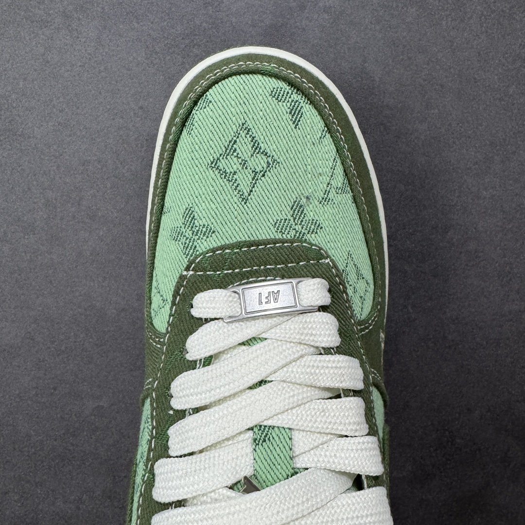 图片[8]-【定制版】Nike Air Force 1\’07 Low LV联名 浅绿墨绿 空军一号低帮休闲板鞋  #防水牛仔布双拼 工艺难度大 原楦头原纸板 高端定制鞋盒 原厂鞋底 超高清洁度 细节完美 货号：YF9511-822  尺码：36 36.5 37.5 38 38.5 39 40 40.5 41 42 42.5 43 44 44.5 45-选品中心