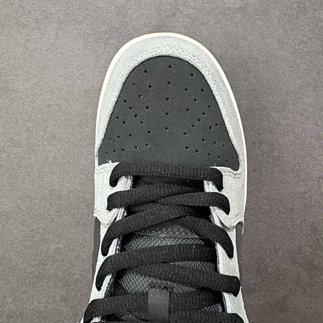 图片[8]-【YC版本】Nike Dunk SB Low \”Dark Smoke Grey\” 耐克 SB 低帮 影子灰 雾霾灰 灰黑 男女同款 小众高级减震防滑低邦休闲板鞋 该定制版球鞋选用原鞋款为Nike Dunk SB Low低帮板鞋男女同款棕色，该产品设计灵感来源于轻定制，用符合美学逻辑的色彩作为设计的基石，整体简约而不简单，复古风作为整体设计的点睛之笔也拉高了抢眼度，氛围感满满，日常舒适且百搭。 货号：HF3063-001 尺码：36 36.5 37.5 38 38.5 39 40 40.5 41 42 42.5 43 44 44.5 45 46 编码：HXSB270280-选品中心