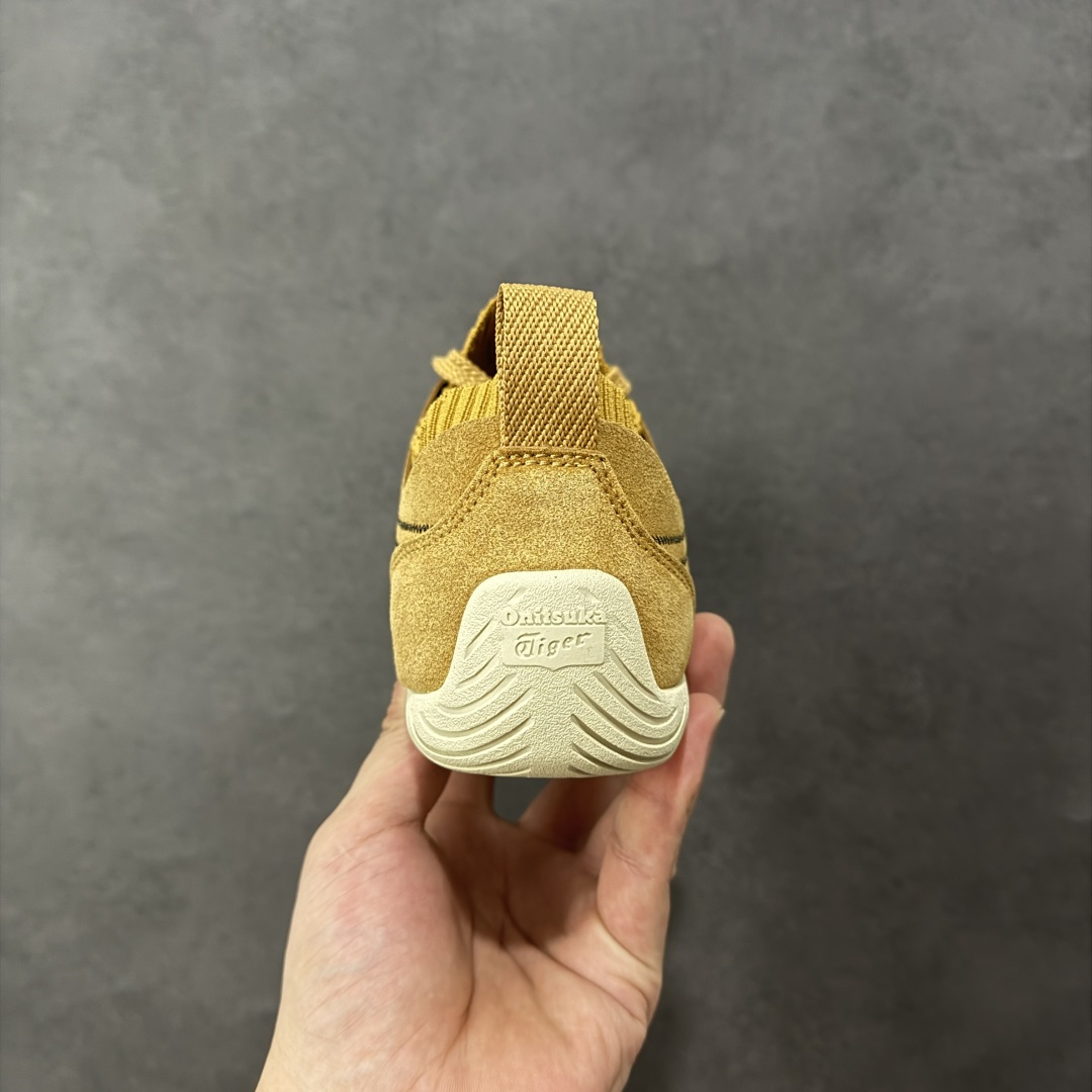 图片[4]-【公司级】亚瑟士 Onitsuka Tiger 鬼塚虎 SCLAW 鬼冢虎 轻便舒适 防滑耐磨透气支撑 低帮 生活休闲鞋 男女同款 复古美学极简风格，配色独具个性又超级好看。鞋口织物收口，经典鞋袜一体，明线设计标志性 logo，太亮眼啦！整体采用织物和柔软皮革拼接，时尚质感满满。关键是上脚舒服得不得了，巨好穿！不管是日常搭配还是运动，它都能完美胜任。 尺码：36-45含半码-选品中心